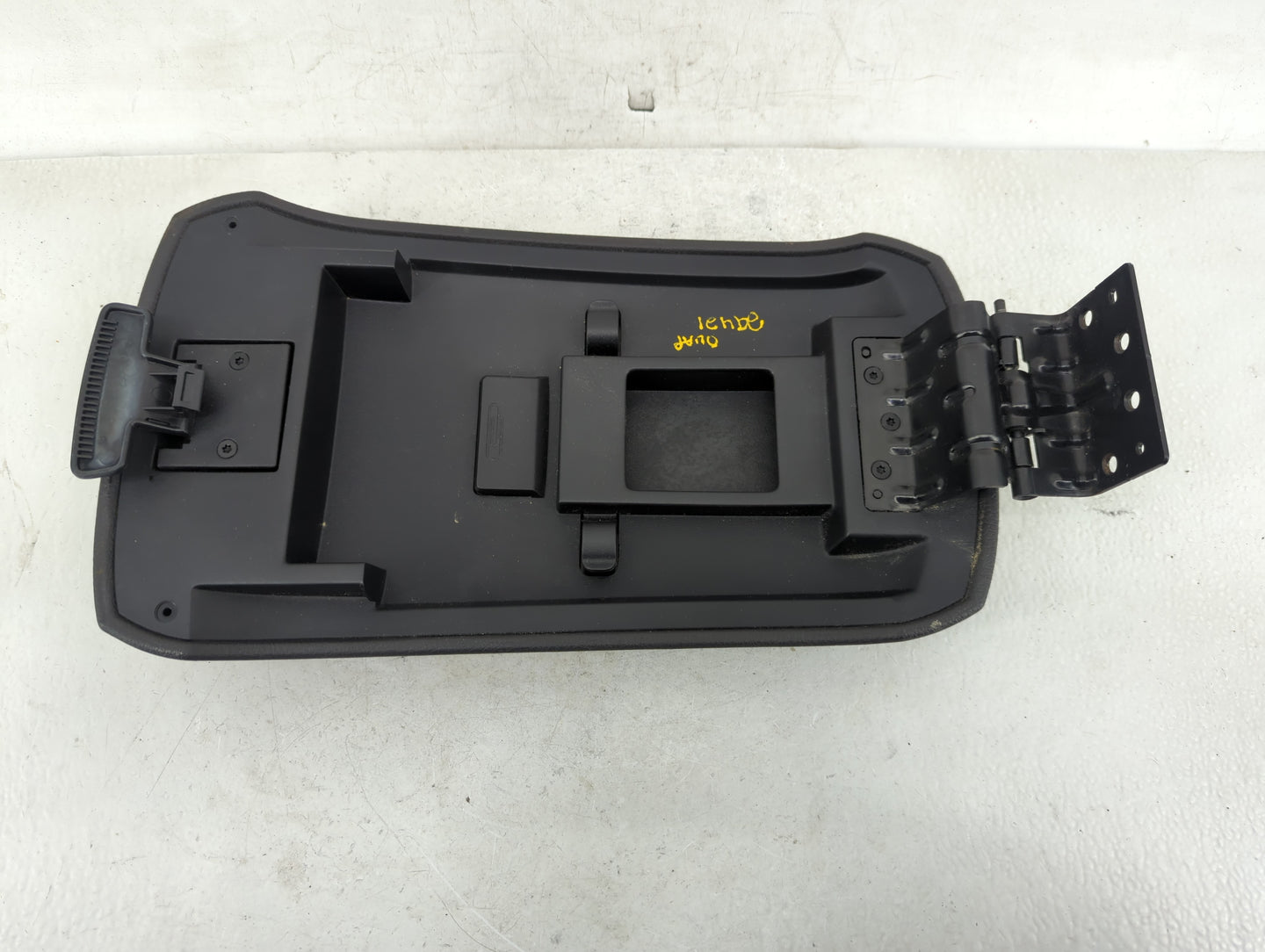 2009-2010 Ford Edge Center Console Armrest Cover Lid Fits Fits 2009 2010 OEM Used Auto Parts - Oemusedautoparts1.com
