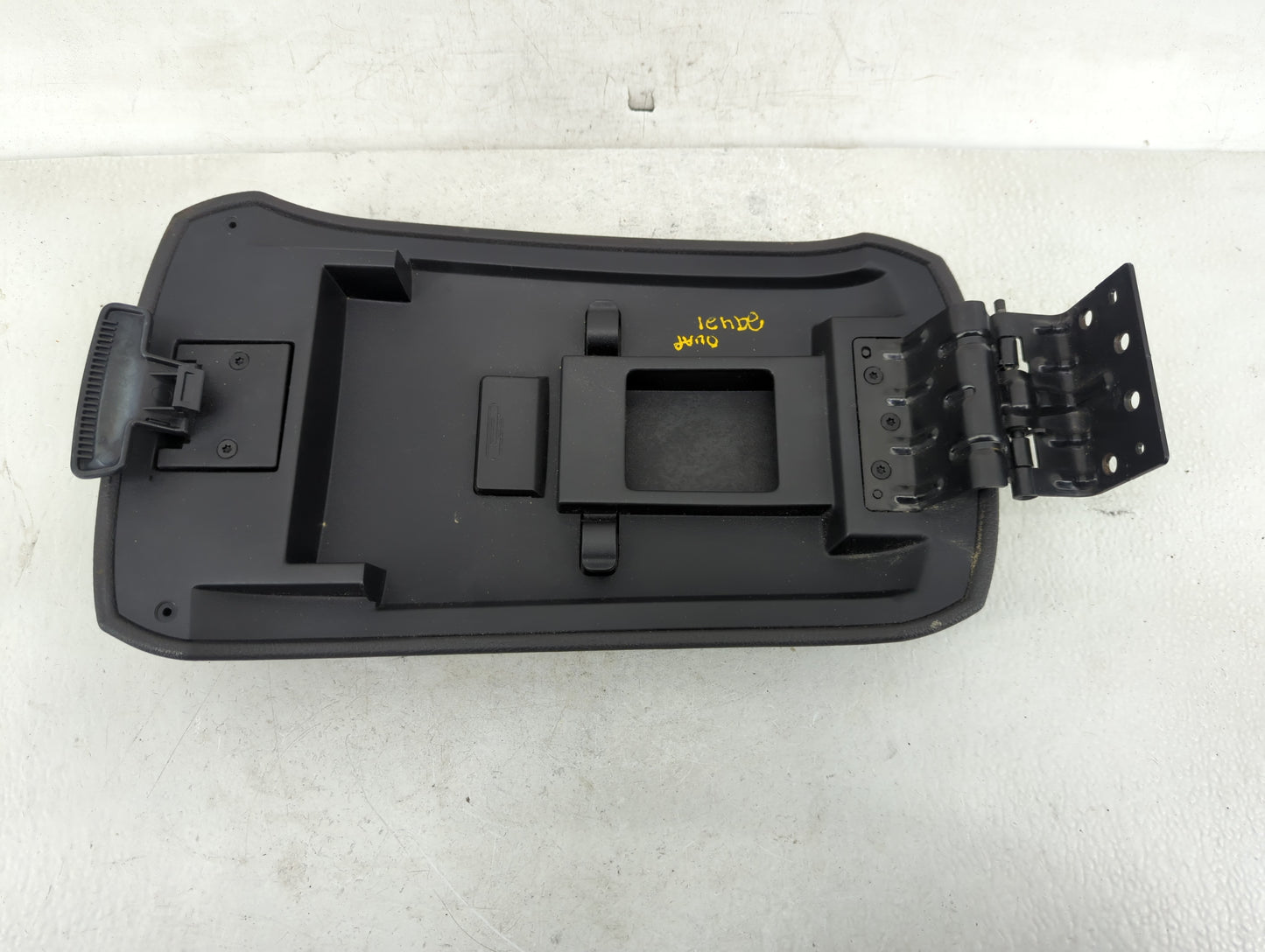 2009-2010 Ford Edge Center Console Armrest Cover Lid Fits Fits 2009 2010 OEM Used Auto Parts - Oemusedautoparts1.com