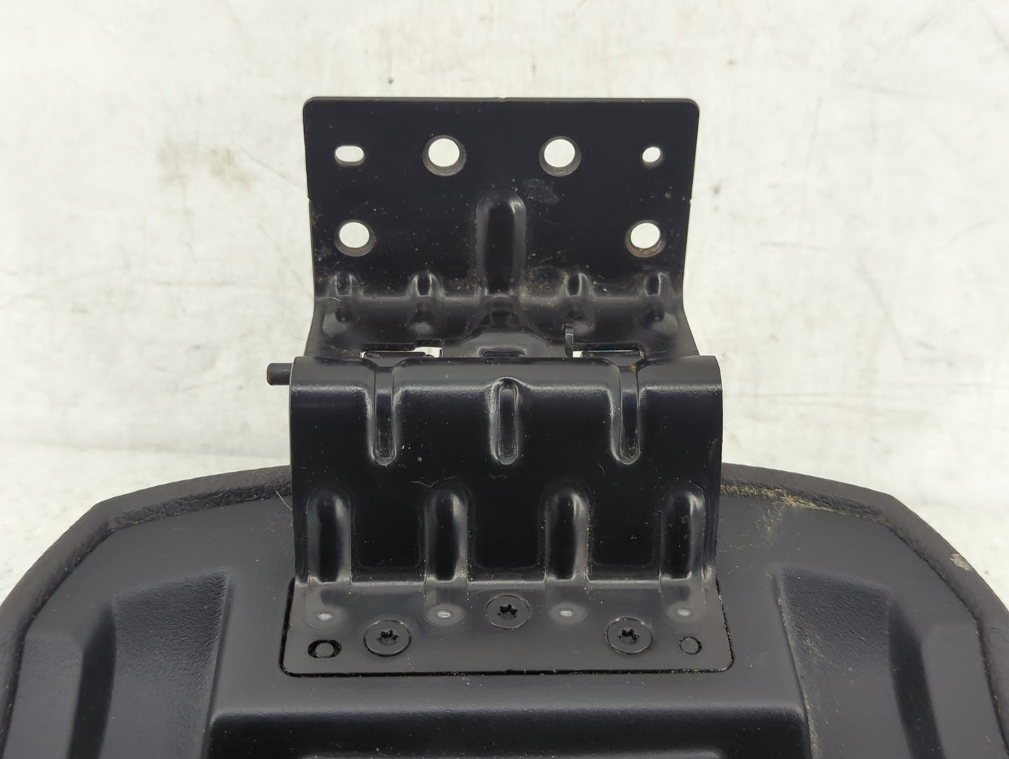2009-2010 Ford Edge Center Console Armrest Cover Lid Fits Fits 2009 2010 OEM Used Auto Parts - Oemusedautoparts1.com