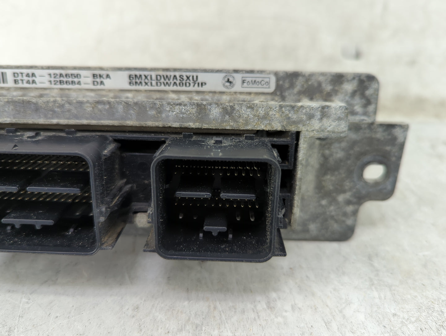 2013-2014 Ford Edge PCM Engine Control Computer ECU ECM PCU OEM P/N:DT4A-12A650-BKA BT4A-12B684-DA Fits Fits 2013 2014 OEM U