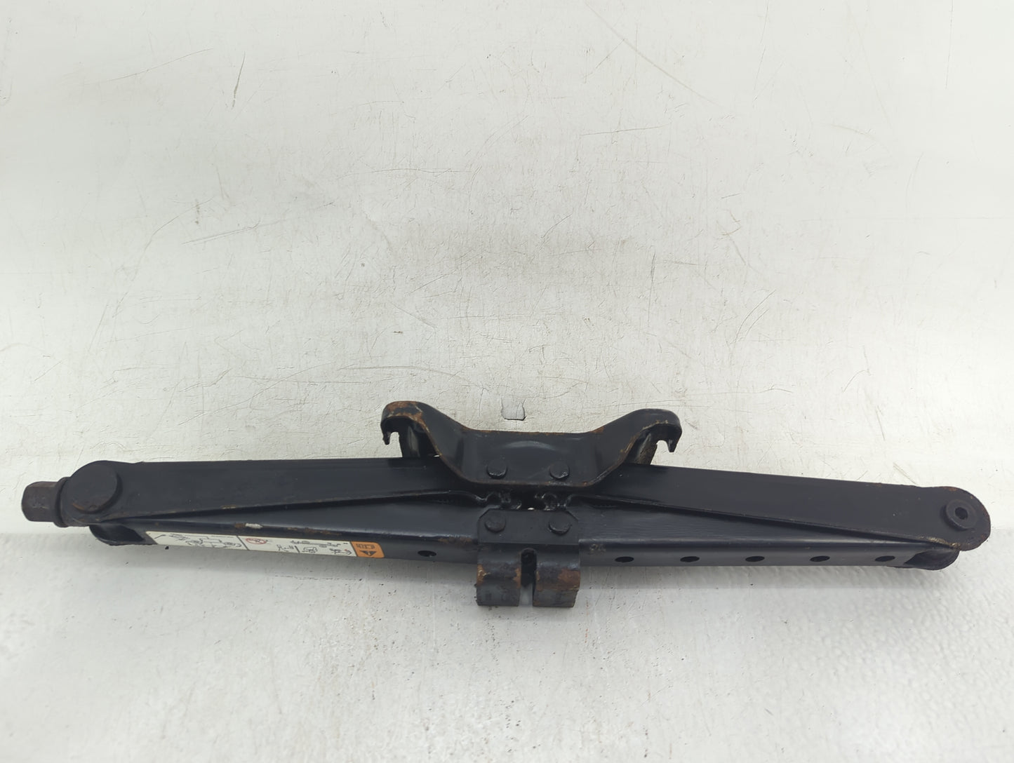 2007 Ford Edge Spare Scissor Car Jack - Oemusedautoparts1.com