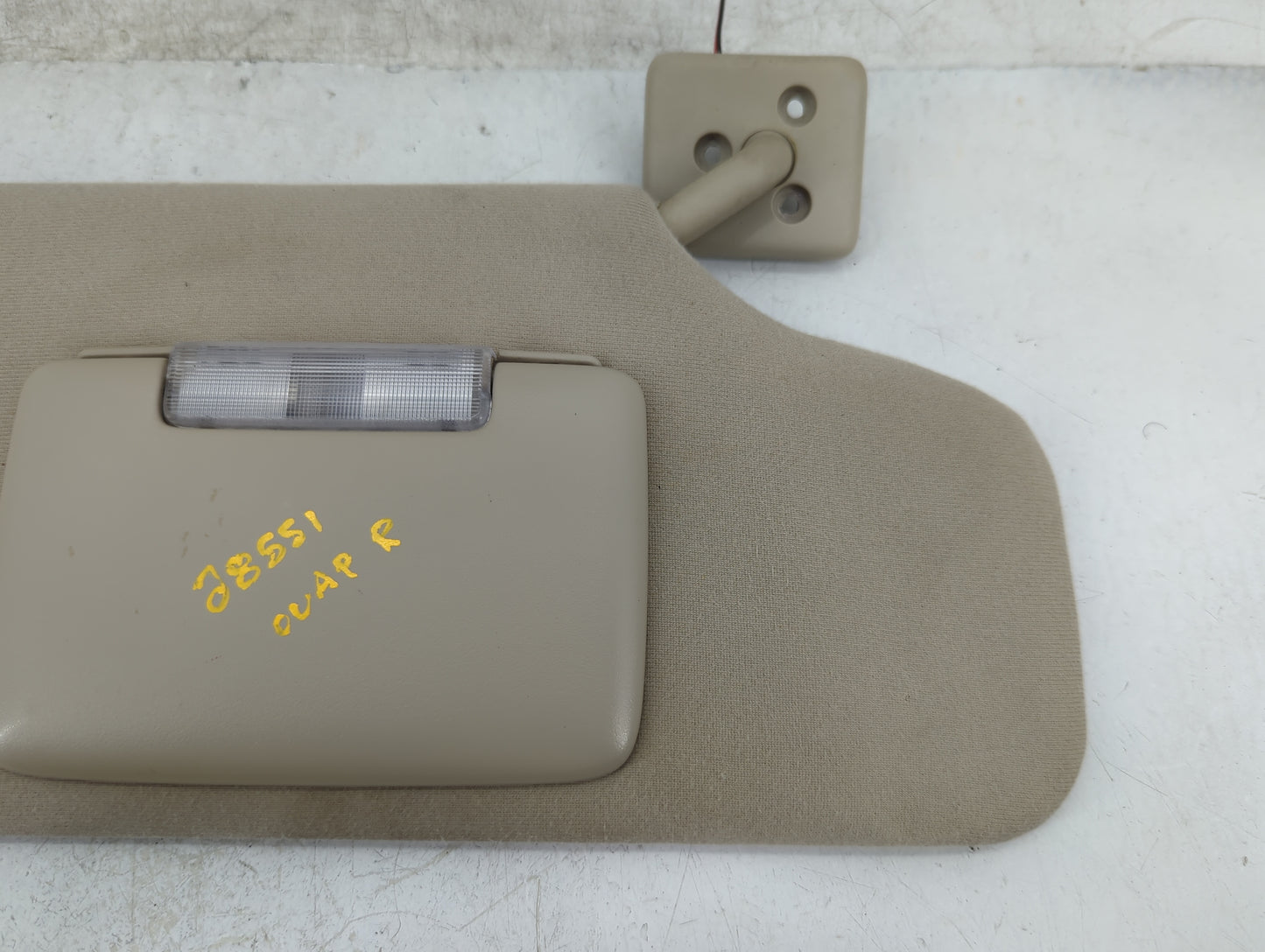 2007-2010 Ford Edge Sun Visor Shade Replacement Passenger Right Mirror Fits Fits 2007 2008 2009 2010 OEM Used Auto Parts - O