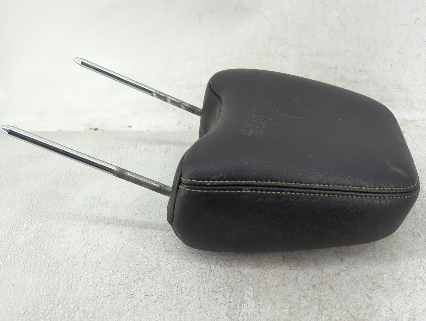 2007 Ford Edge Headrest Head Rest Front Driver Passenger Seat Fits OEM Used Auto Parts - Oemusedautoparts1.com
