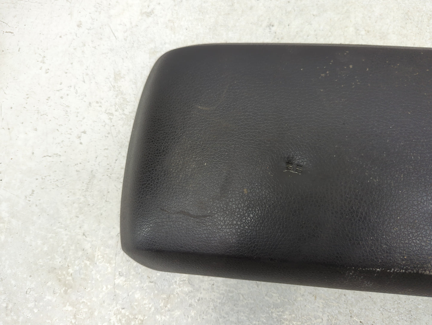 2007 Ford Edge Center Console Armrest Cover Lid Fits OEM Used Auto Parts - Oemusedautoparts1.com