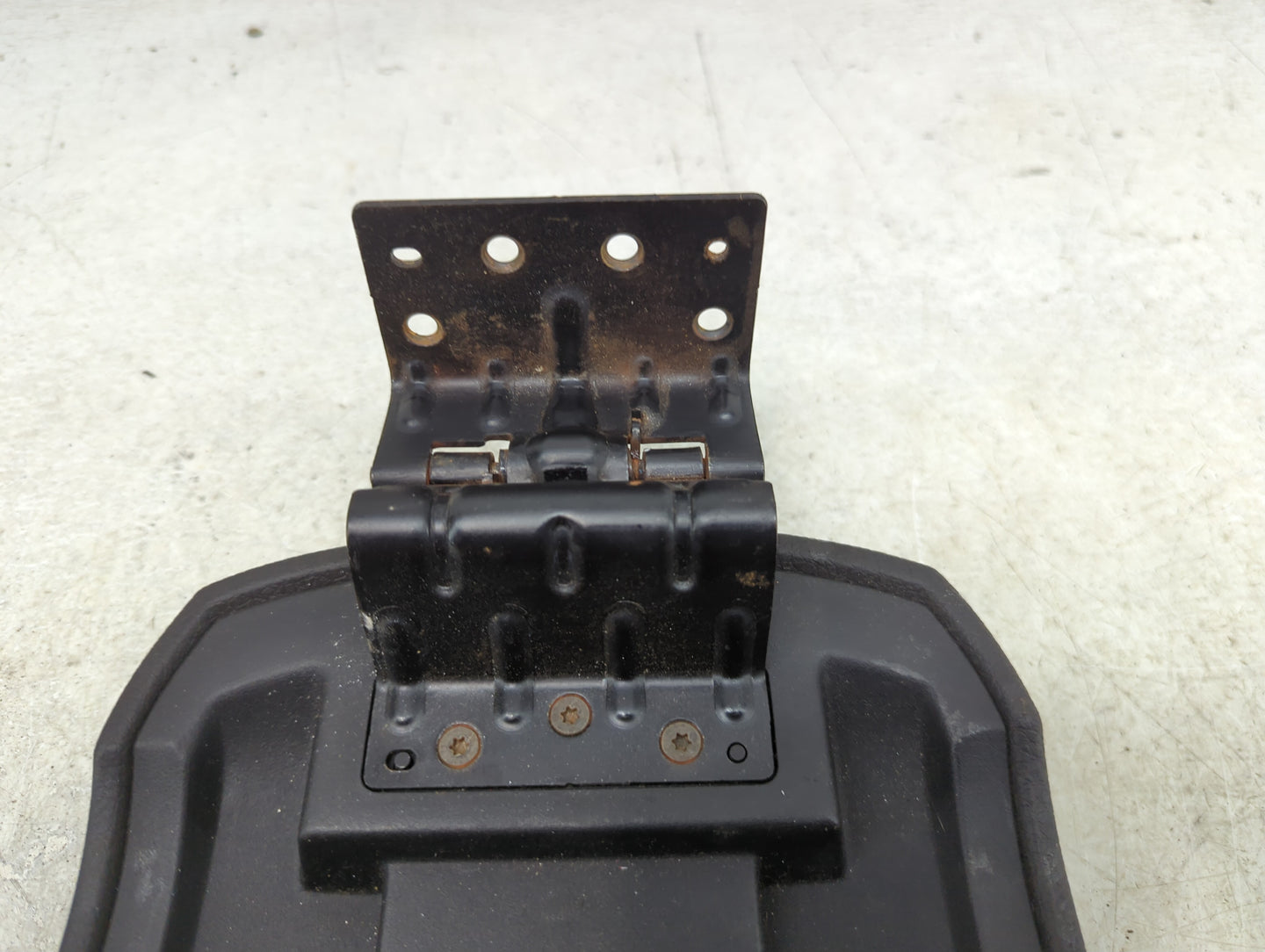2007 Ford Edge Center Console Armrest Cover Lid Fits OEM Used Auto Parts - Oemusedautoparts1.com