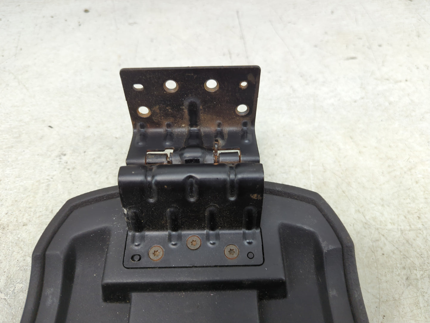 2007 Ford Edge Center Console Armrest Cover Lid Fits OEM Used Auto Parts - Oemusedautoparts1.com