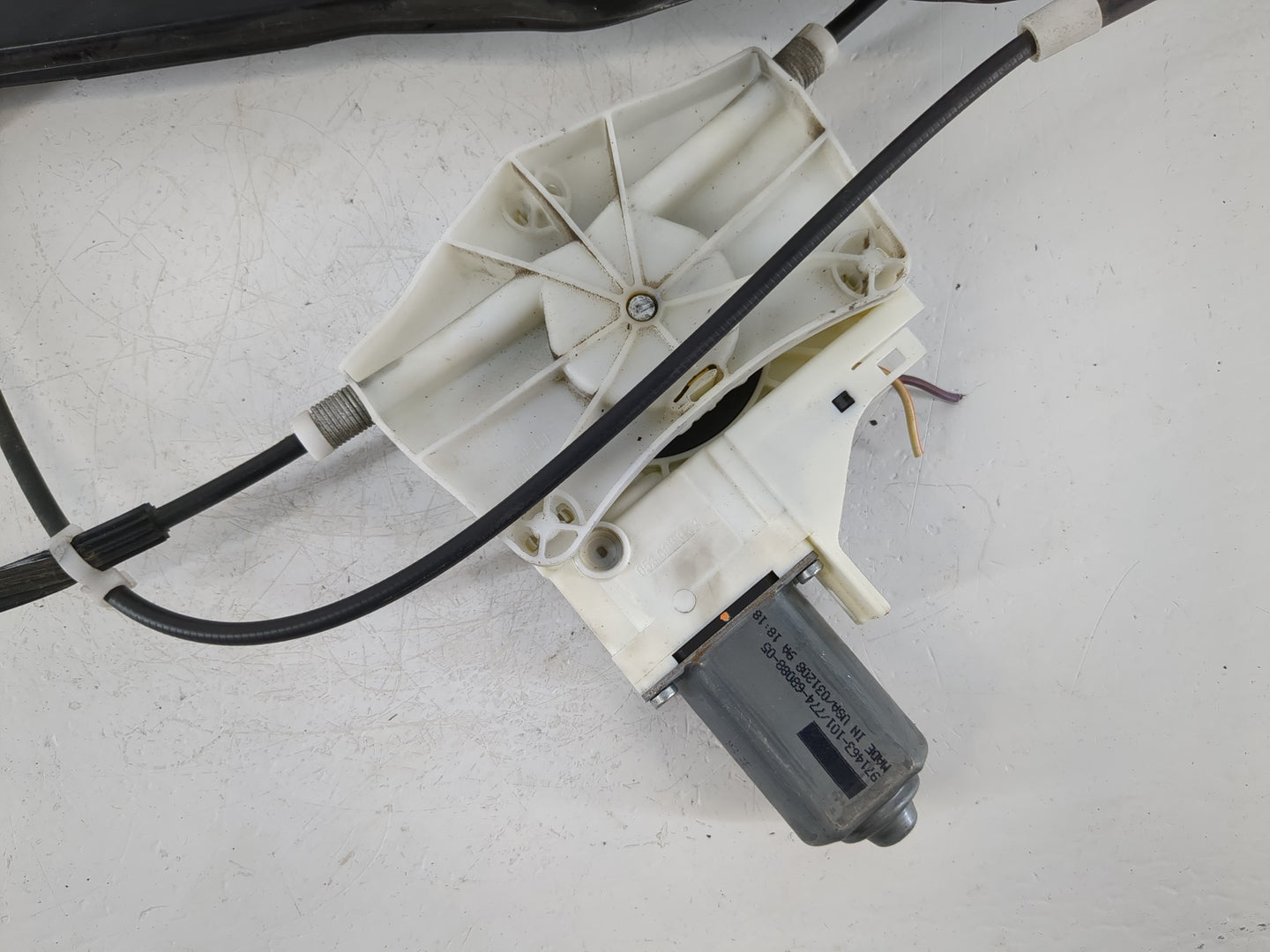 2007-2014 Ford Edge Passenger Front Right Power Window Motor - Oemusedautoparts1.com