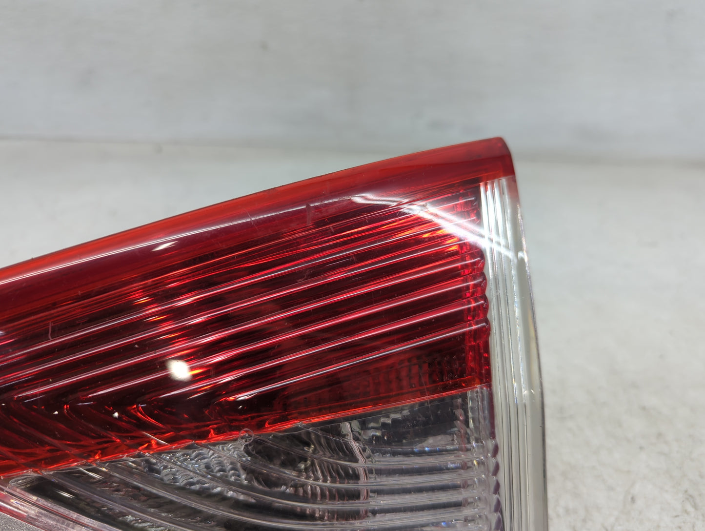 2013-2016 Ford Escape Passenger Right Side Deck Lid Mounted Tail Light - Oemusedautoparts1.com
