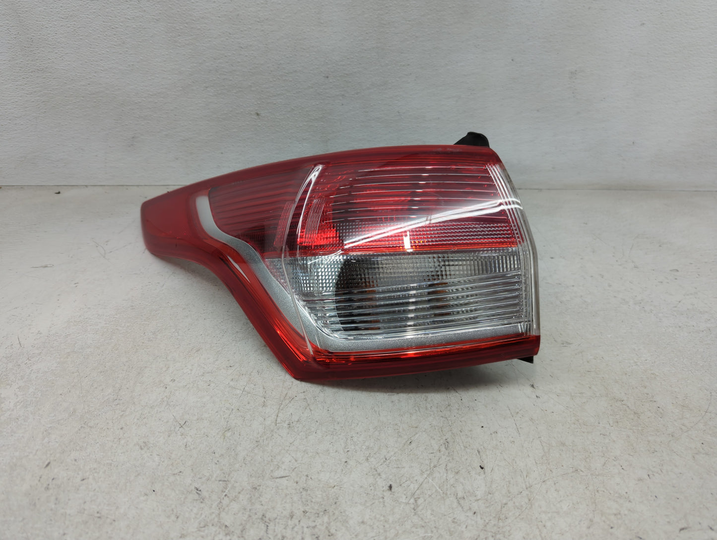 2013-2016 Ford Escape Tail Light Assembly Driver Left OEM Fits Fits 2013 2014 2015 2016 OEM Used Auto Parts - Oemusedautopar