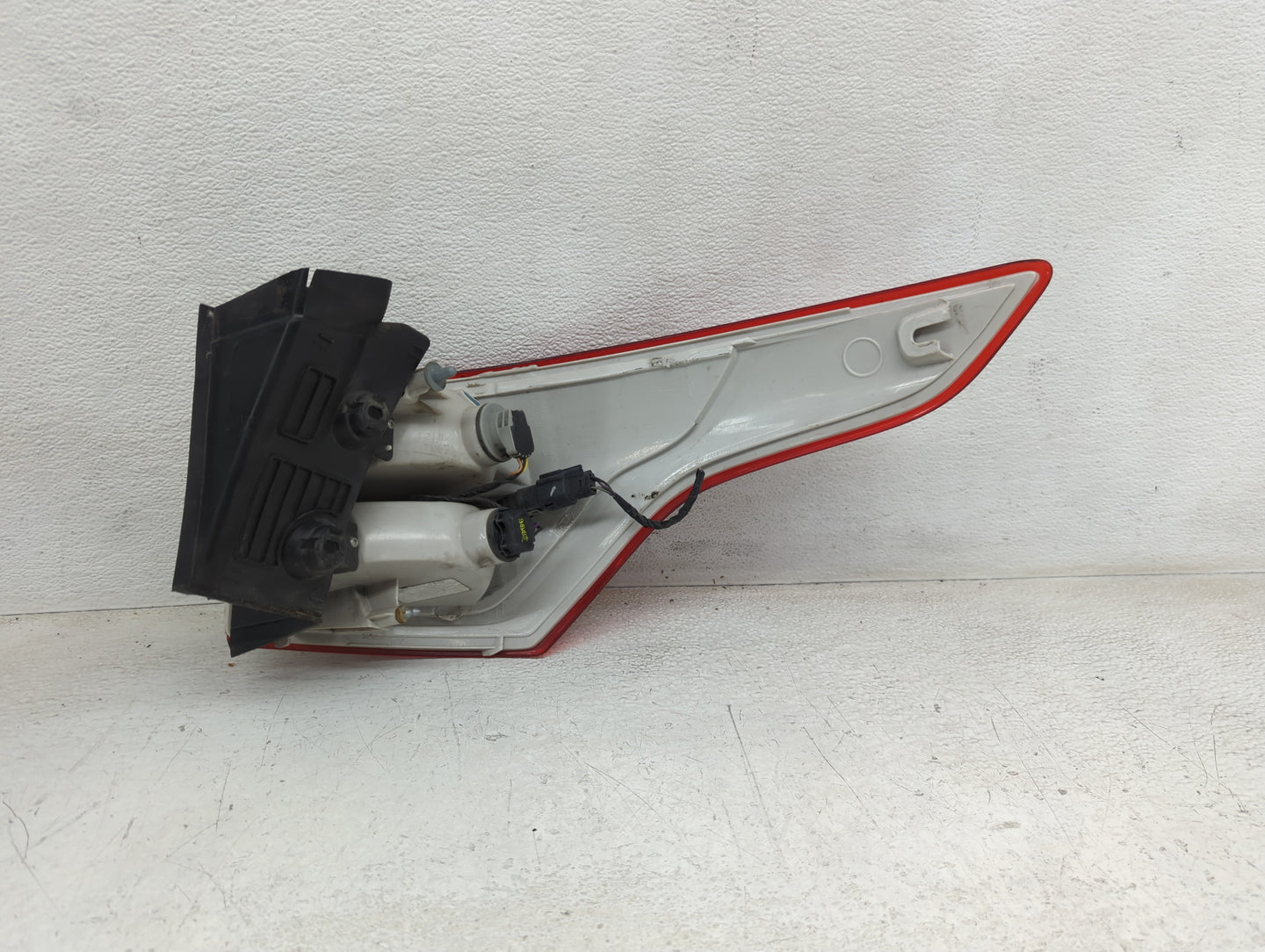 2013-2016 Ford Escape Tail Light Assembly Driver Left OEM Fits Fits 2013 2014 2015 2016 OEM Used Auto Parts - Oemusedautopar