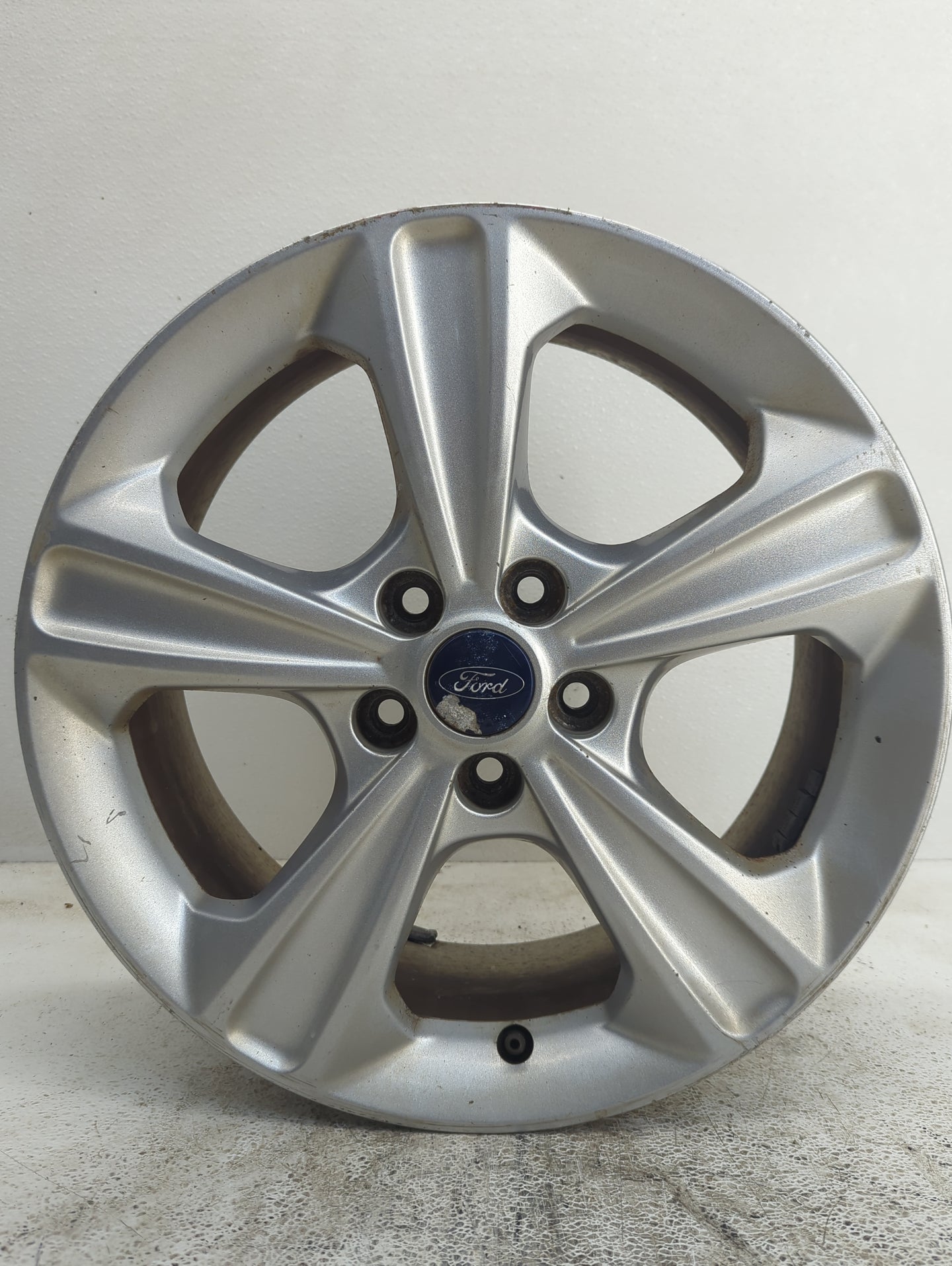 2013-2016 Ford Escape Oem Wheel Rim - Oemusedautoparts1.com