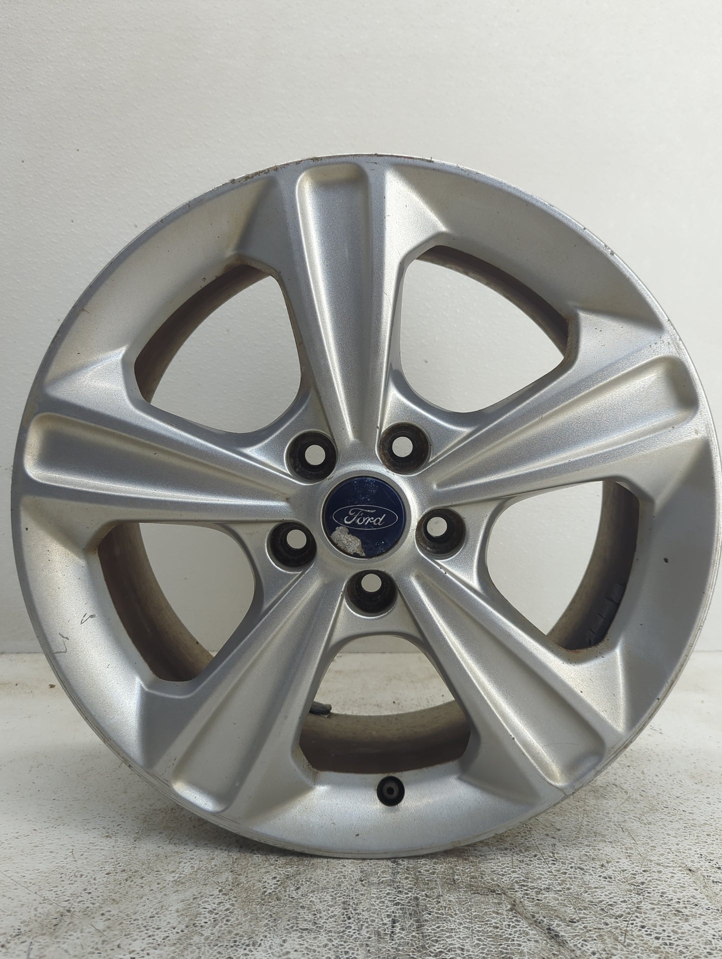 2013-2016 Ford Escape Oem Wheel Rim - Oemusedautoparts1.com