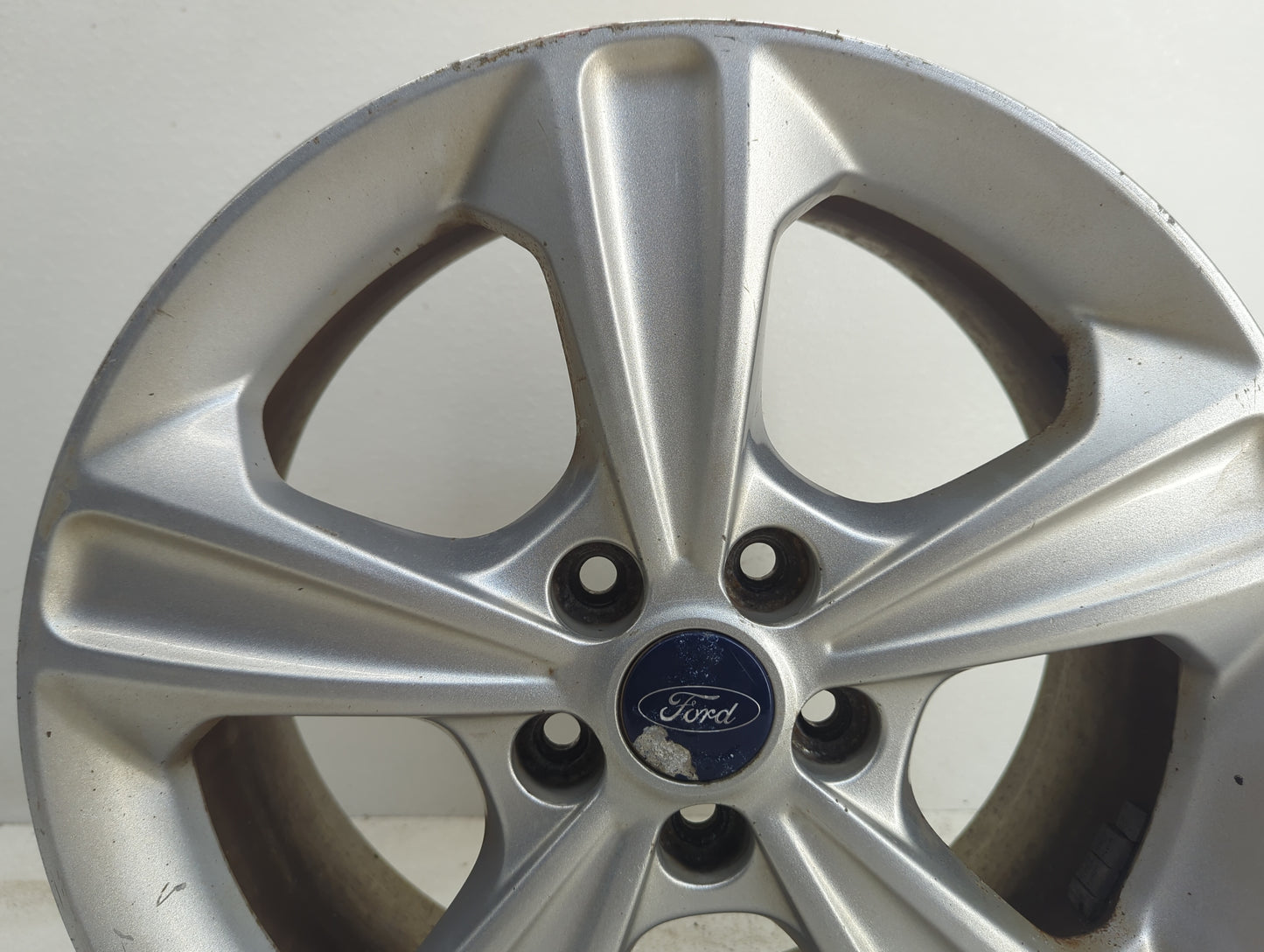 2013-2016 Ford Escape Oem Wheel Rim - Oemusedautoparts1.com