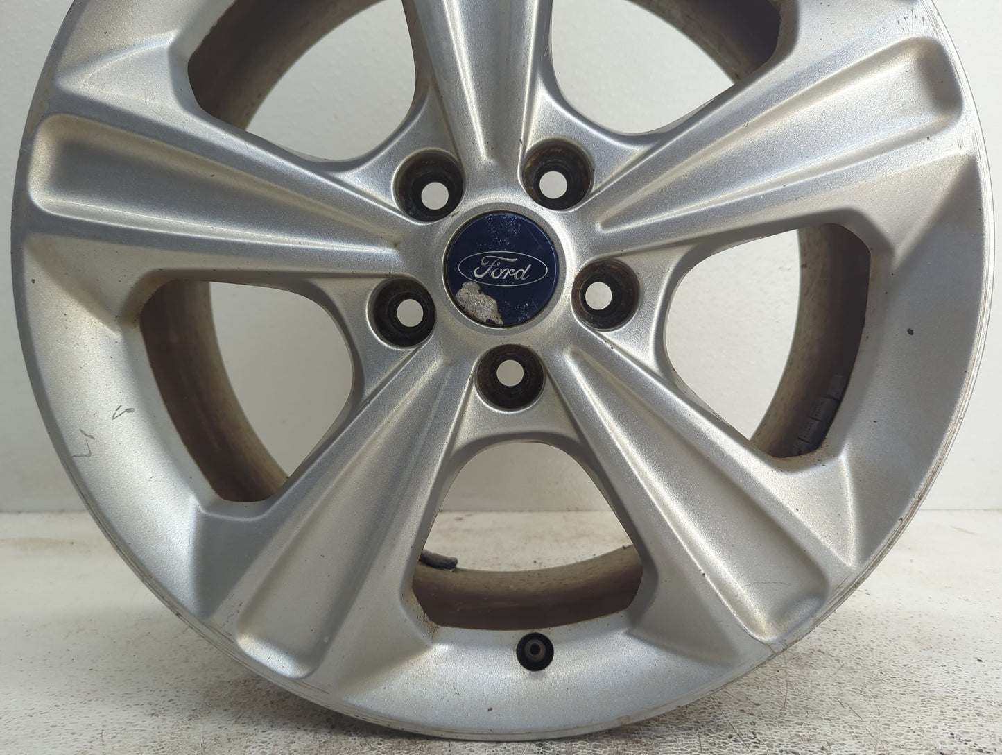 2013-2016 Ford Escape Oem Wheel Rim - Oemusedautoparts1.com