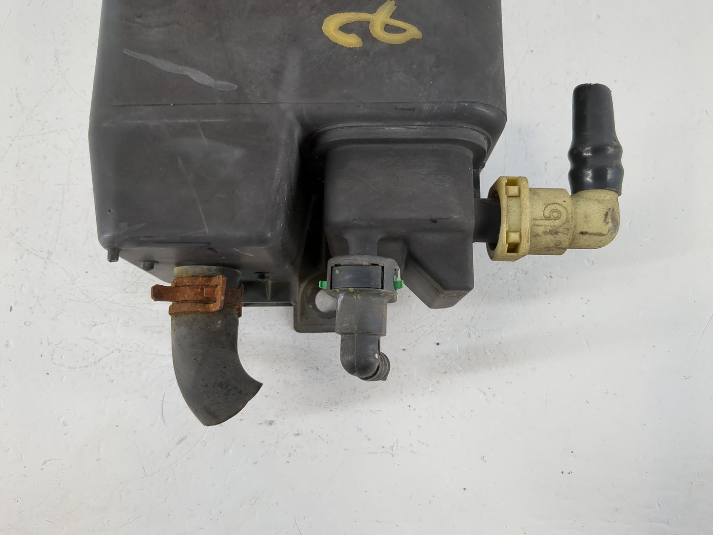 2013 Ford Escape Fuel Vapor Charcoal Canister 1124067 - Oemusedautoparts1.com