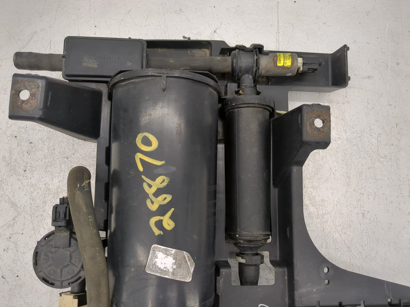Ford Escape Fuel Vapor Charcoal Canister - Oemusedautoparts1.com