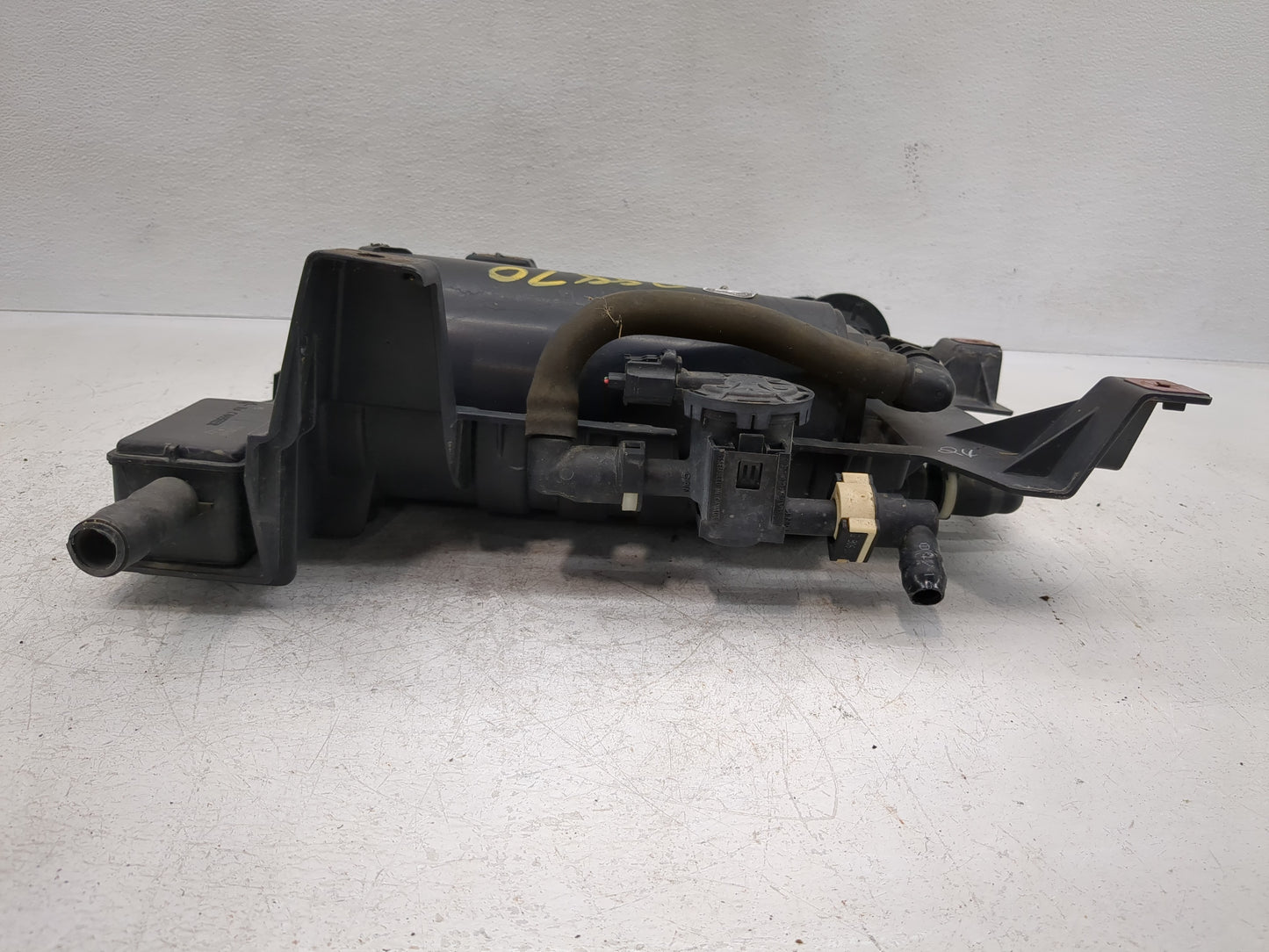 Ford Escape Fuel Vapor Charcoal Canister - Oemusedautoparts1.com