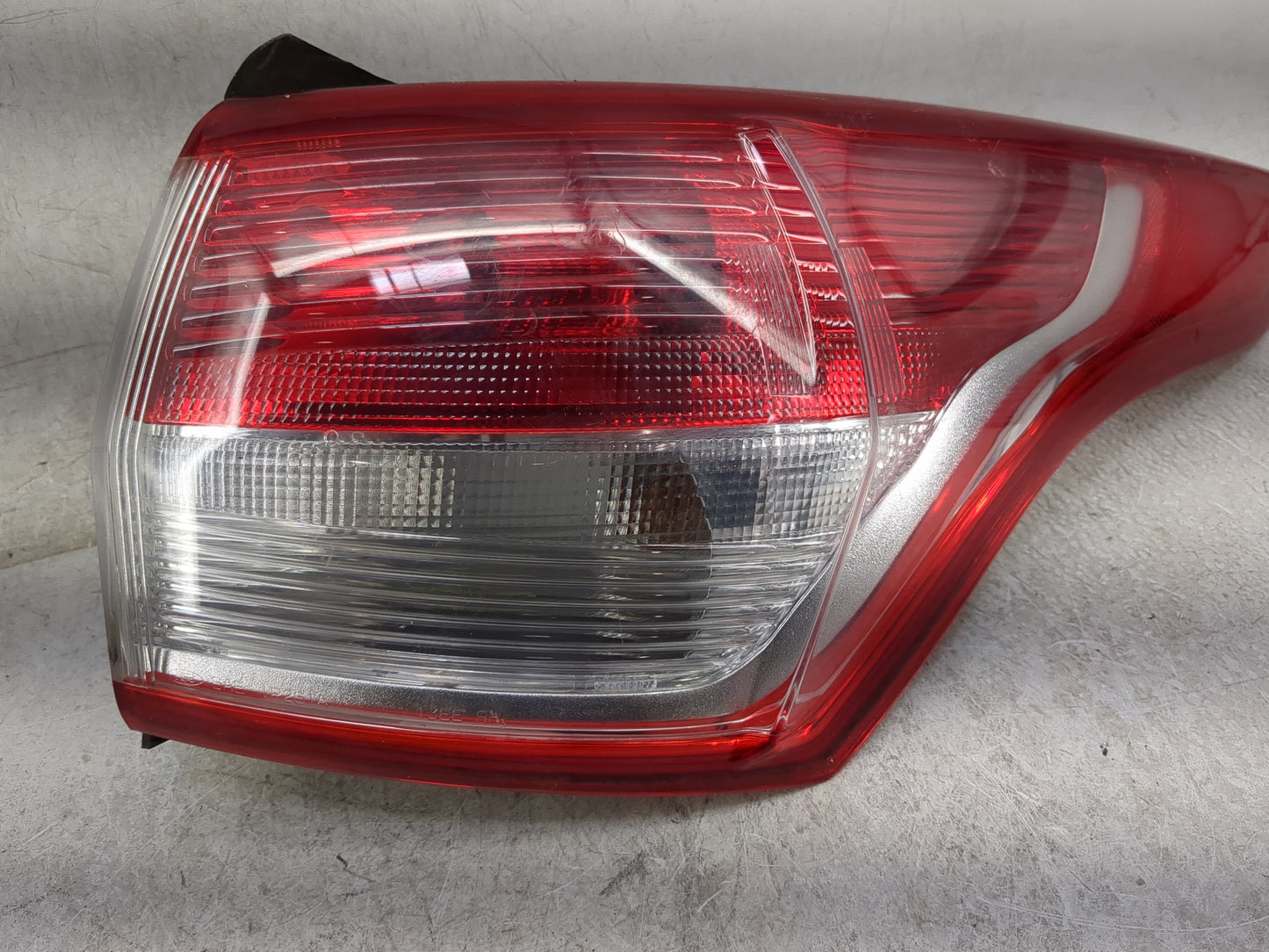 2013-2016 Ford Escape Tail Light Assembly Passenger Right OEM Fits Fits 2013 2014 2015 2016 OEM Used Auto Parts - Oemusedaut