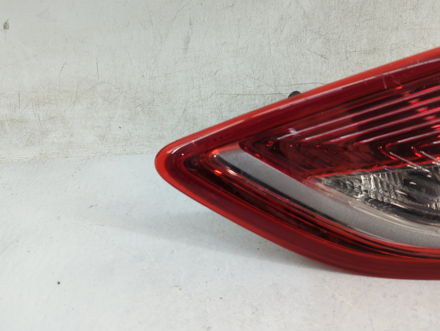2013-2016 Ford Escape Passenger Right Side Deck Lid Mounted Tail Light 1154265 - Oemusedautoparts1.com