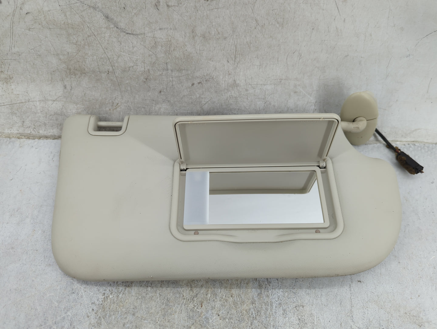 2013-2019 Ford Escape Sun Visor Shade Replacement Passenger Right Mirror Fits Fits 2013 2014 2015 2016 2017 2018 2019 OEM Us
