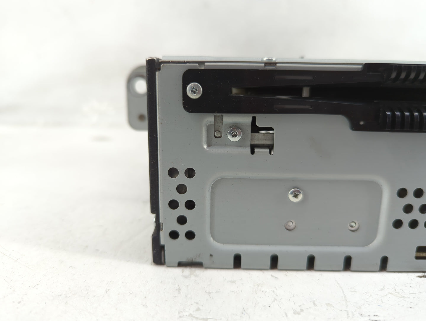 2013-2016 Ford Escape Radio AM FM Cd Player Receiver Replacement Fits Fits 2013 2014 2015 2016 OEM Used Auto Parts - Oemused