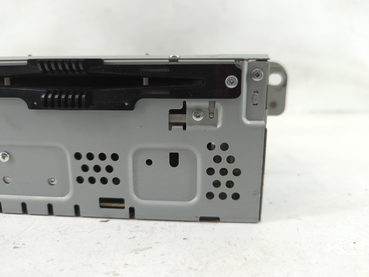2013-2016 Ford Escape Radio AM FM Cd Player Receiver Replacement Fits Fits 2013 2014 2015 2016 OEM Used Auto Parts - Oemused