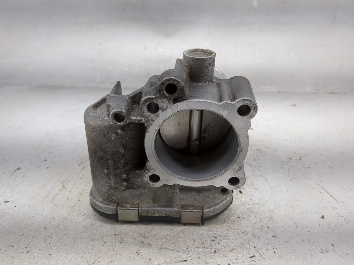 2013-2016 Ford Escape Throttle Body Fits Fits 2013 2014 2015 2016 2017 2018 2019 OEM Used Auto Parts - Oemusedautoparts1.com