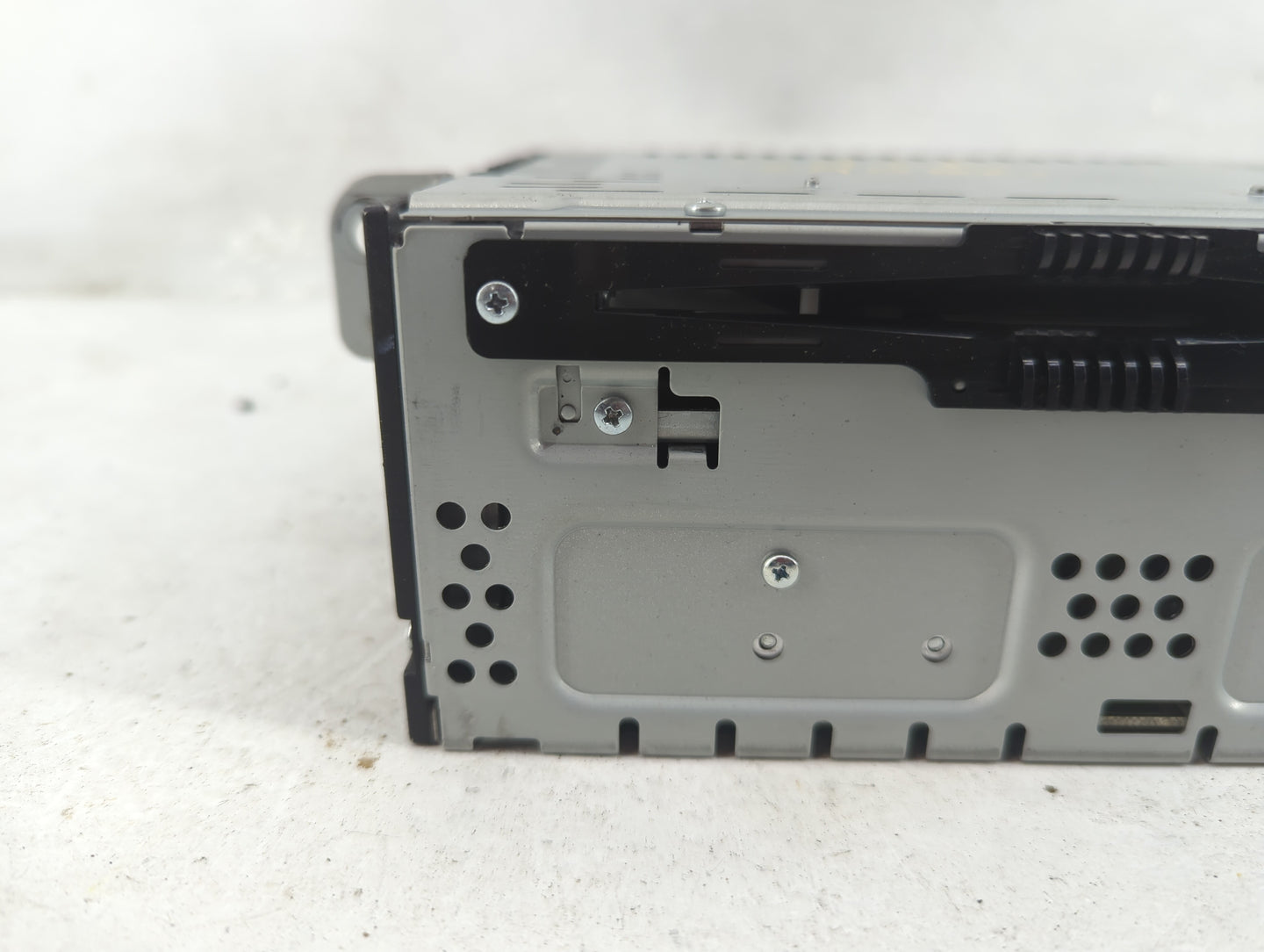 2013-2016 Ford Escape Radio AM FM Cd Player Receiver Replacement Fits Fits 2013 2014 2015 2016 OEM Used Auto Parts - Oemused