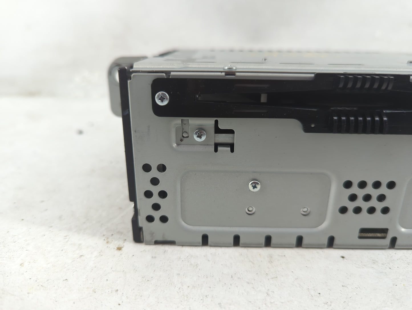 2013-2016 Ford Escape Radio AM FM Cd Player Receiver Replacement Fits Fits 2013 2014 2015 2016 OEM Used Auto Parts - Oemused