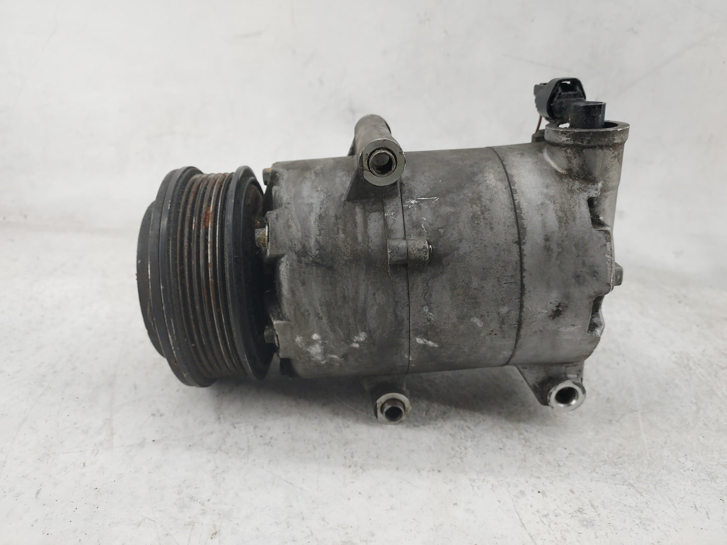 2013-2016 Ford Escape Air Conditioning A/c Ac Compressor Oem 1180001 - Oemusedautoparts1.com