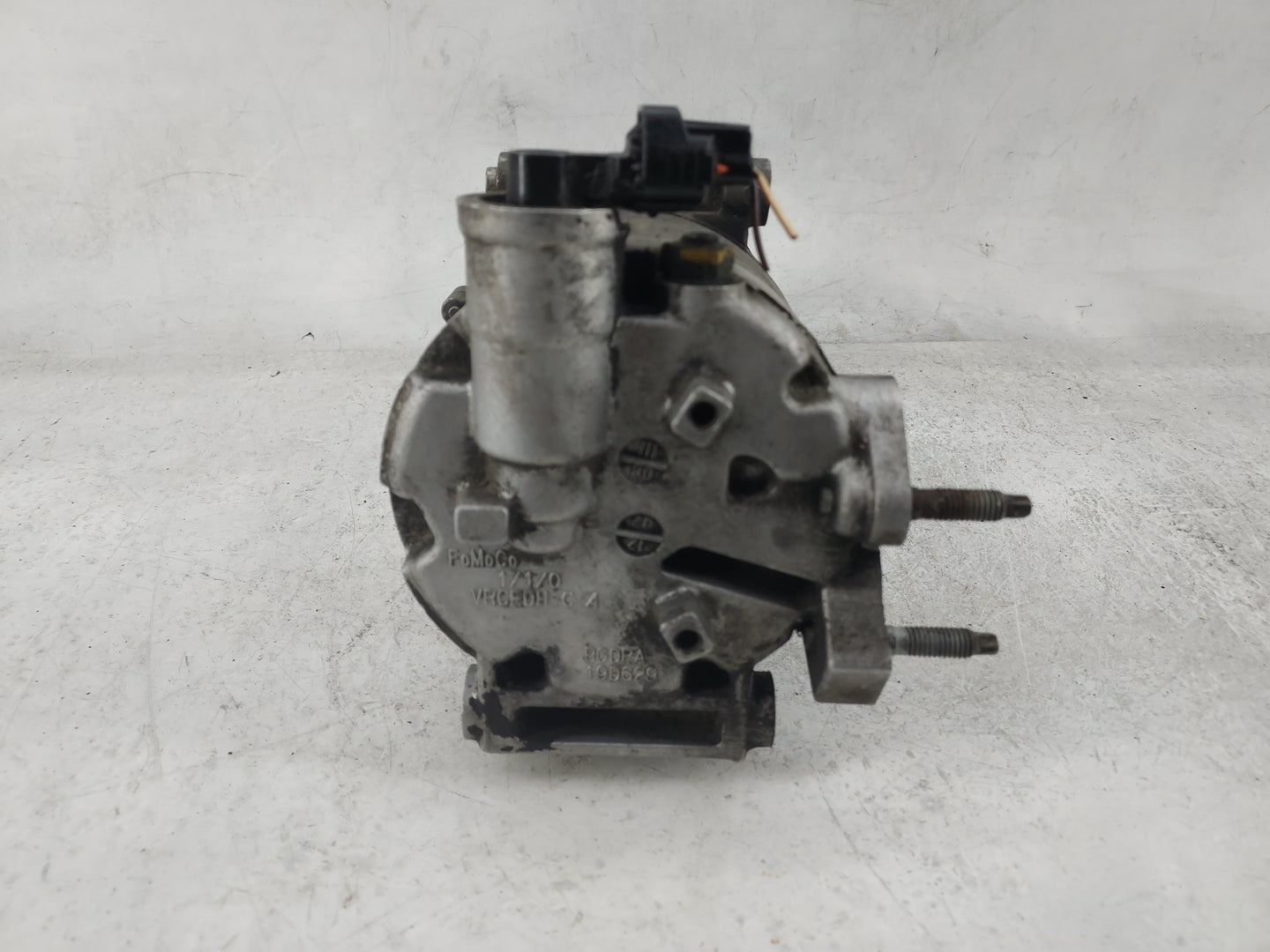 2013-2016 Ford Escape Air Conditioning A/c Ac Compressor Oem 1180001 - Oemusedautoparts1.com