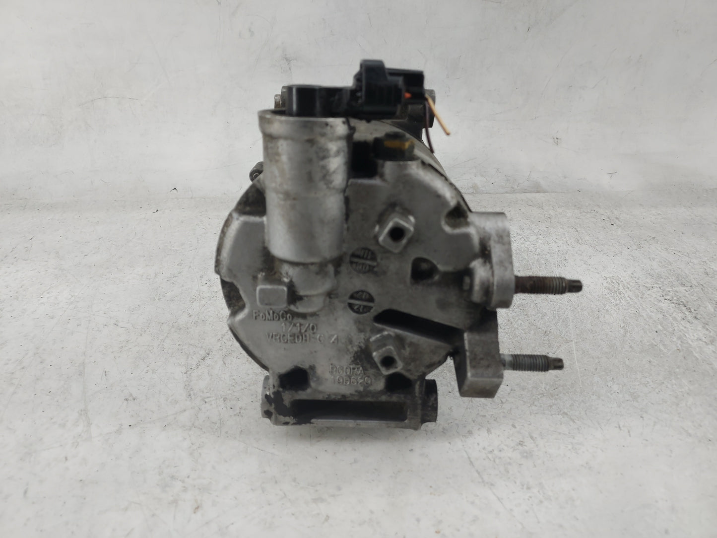 2013-2016 Ford Escape Air Conditioning A/c Ac Compressor Oem 1180001 - Oemusedautoparts1.com