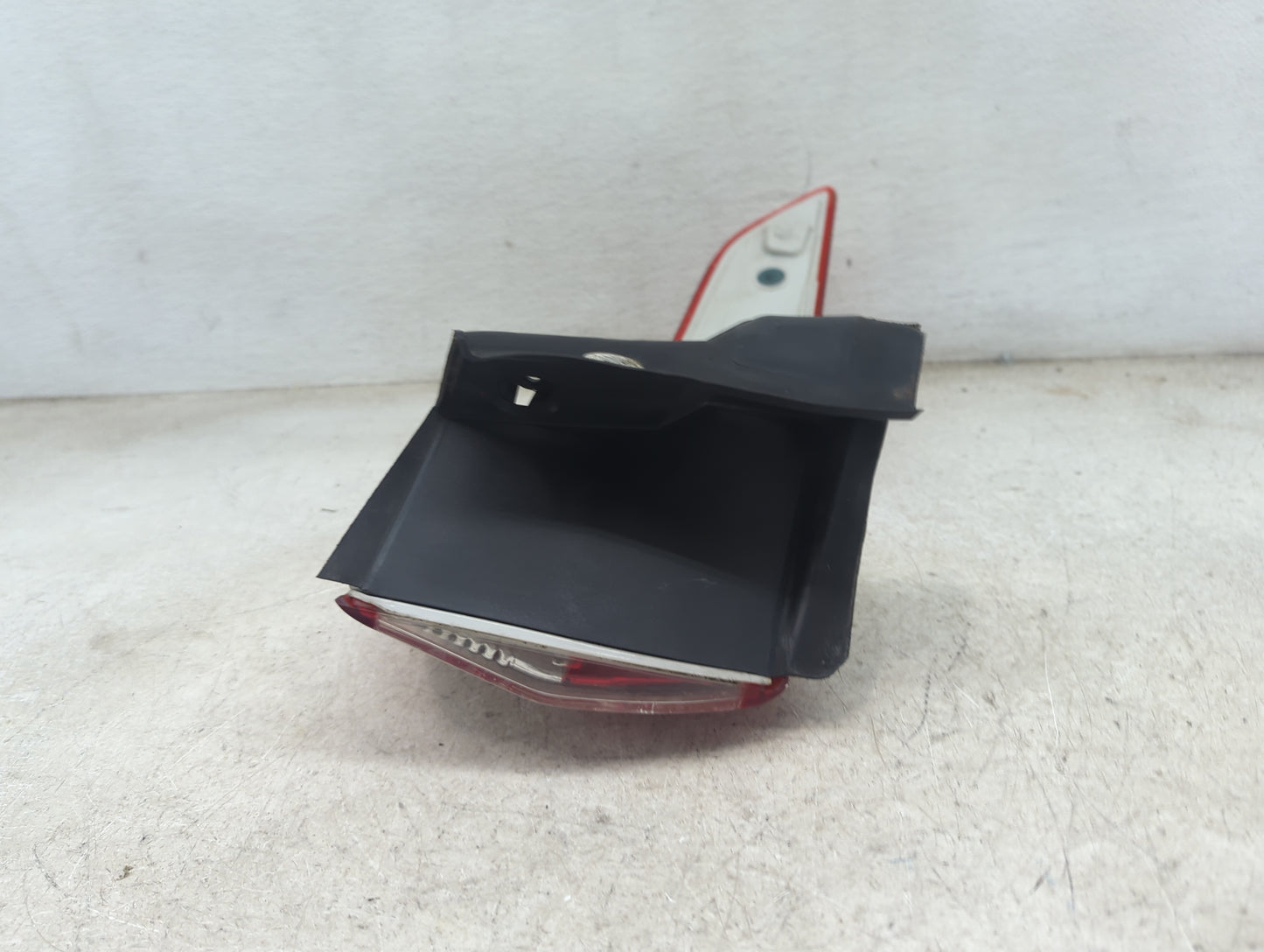 2013-2016 Ford Escape Tail Light Assembly Passenger Right OEM Fits Fits 2013 2014 2015 2016 OEM Used Auto Parts - Oemusedaut
