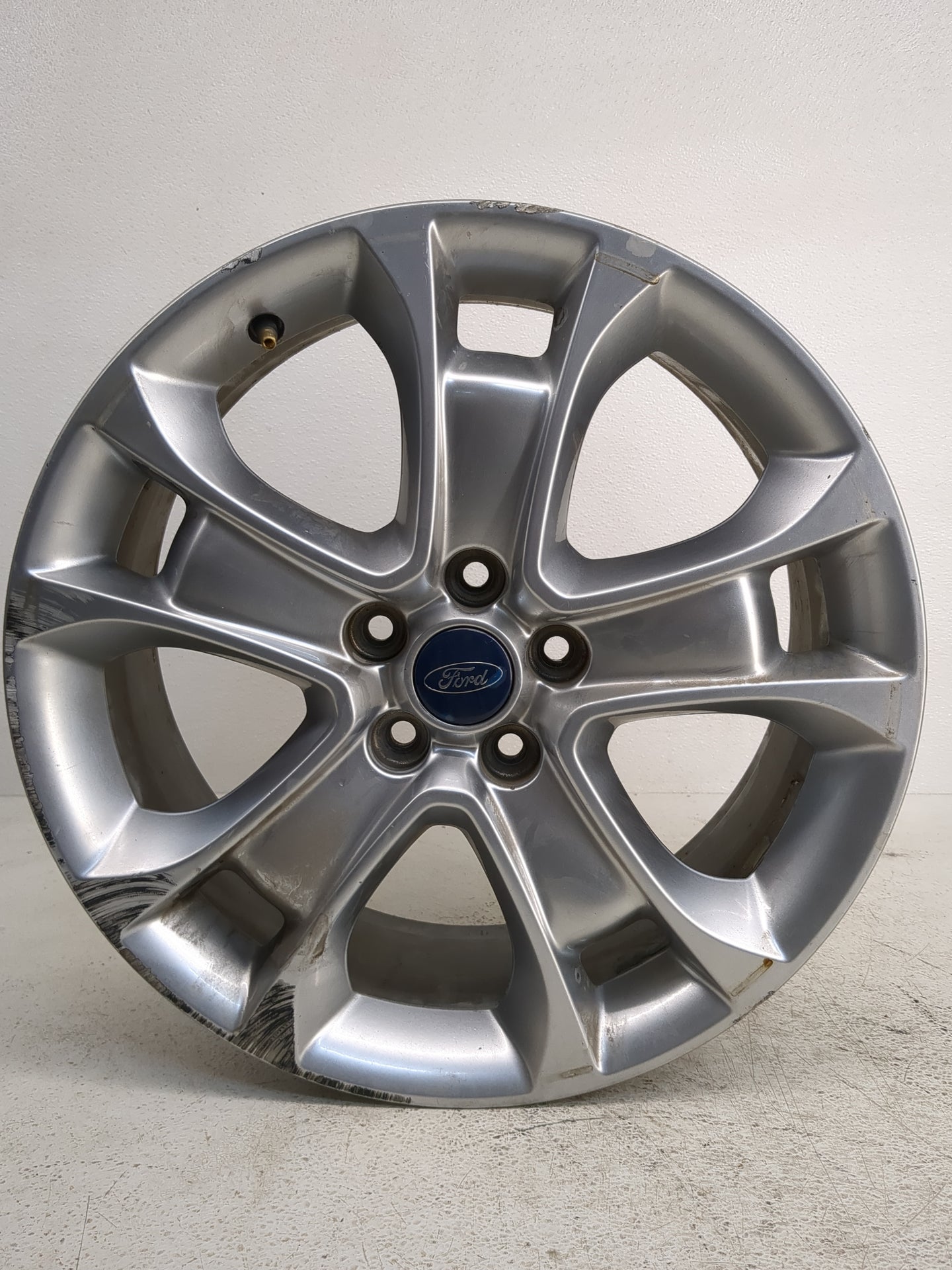 Ford Escape Oem Wheel Rim - Oemusedautoparts1.com