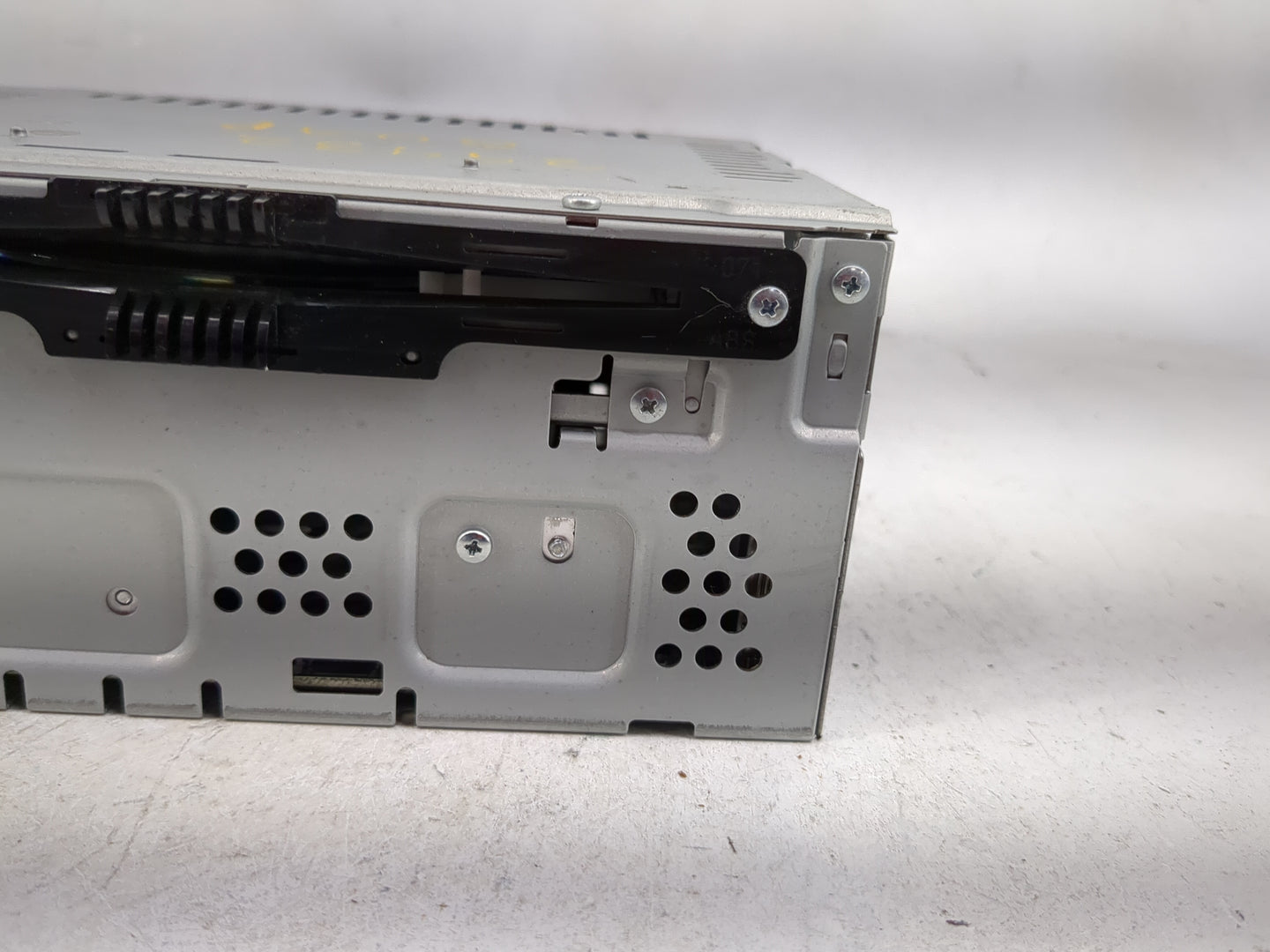 2013-2015 Ford Escape Radio AM FM Cd Player Receiver Replacement Fits Fits 2013 2014 2015 OEM Used Auto Parts - Oemusedautop