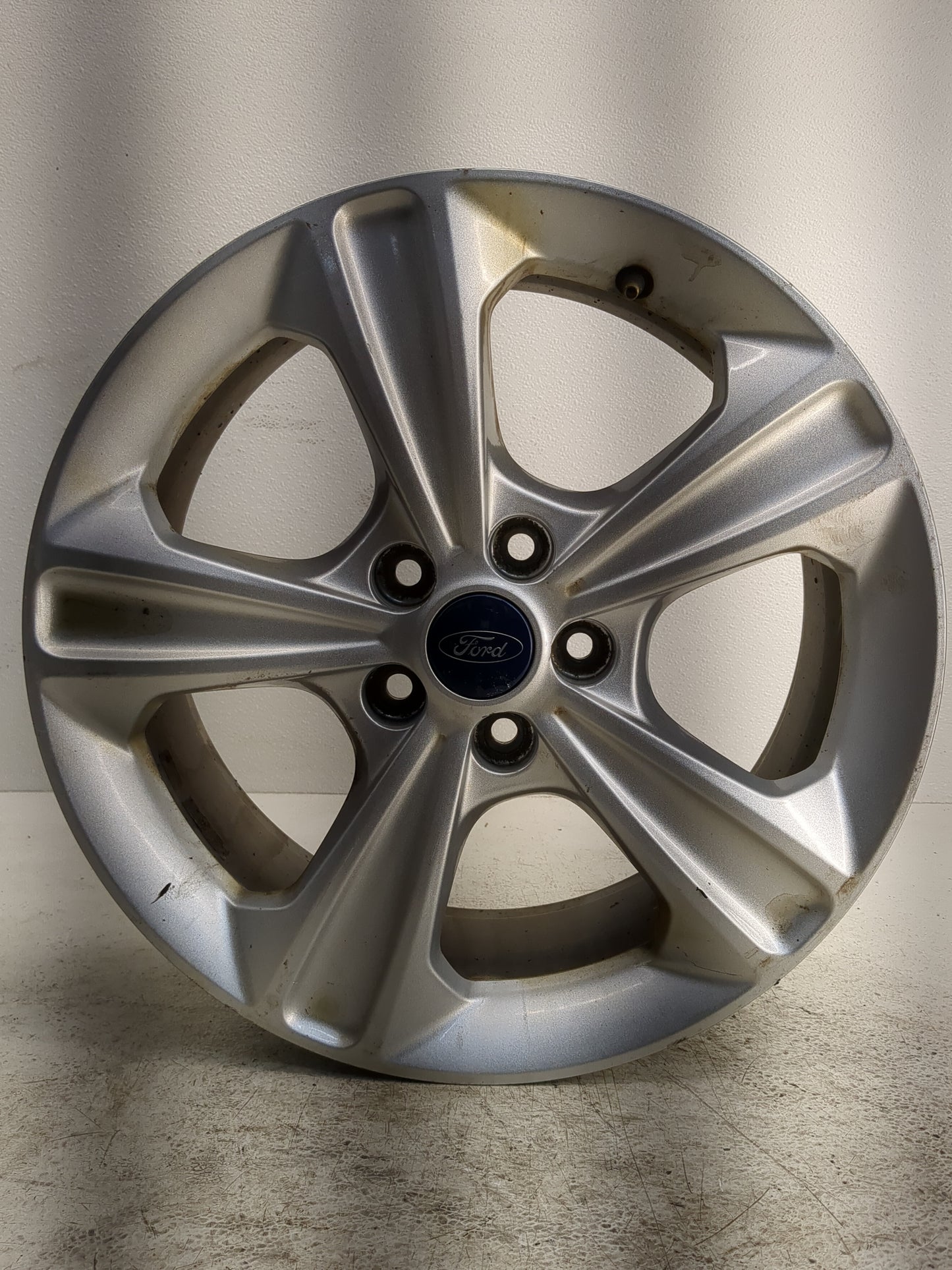 2013-2016 Ford Escape Oem Wheel Rim - Oemusedautoparts1.com