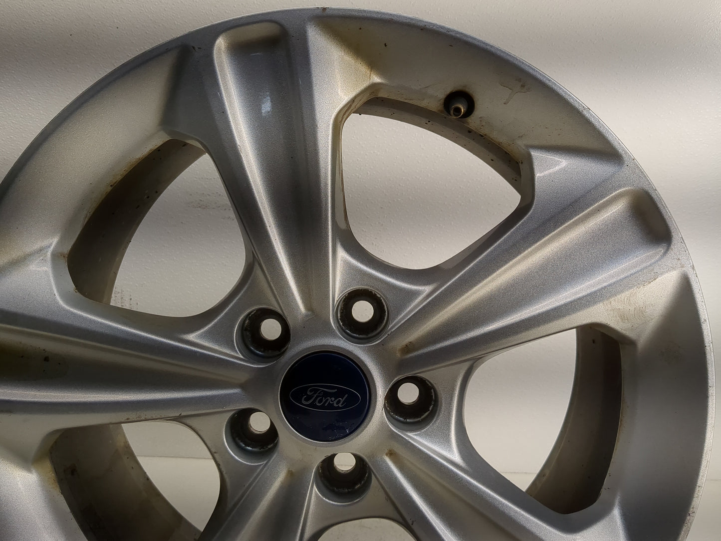 2013-2016 Ford Escape Oem Wheel Rim - Oemusedautoparts1.com