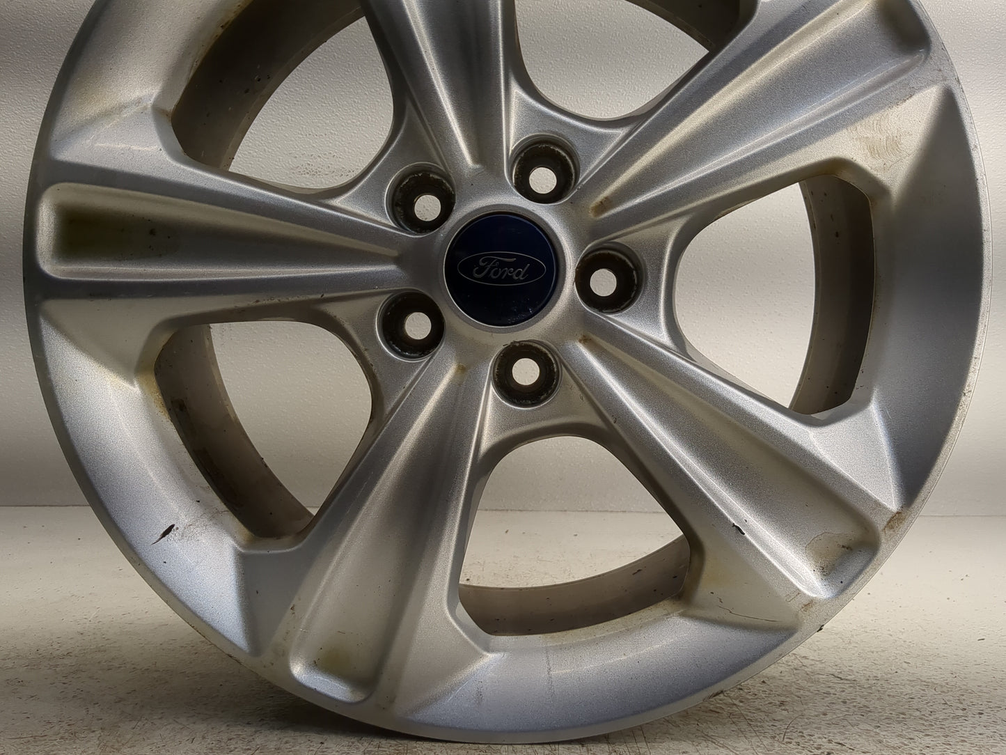 2013-2016 Ford Escape Oem Wheel Rim - Oemusedautoparts1.com