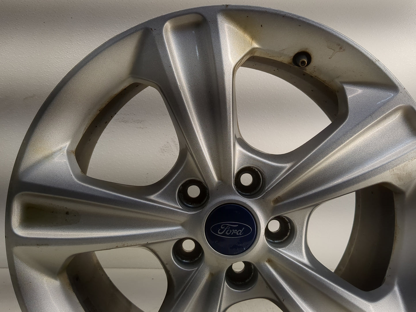 2013-2016 Ford Escape Oem Wheel Rim - Oemusedautoparts1.com