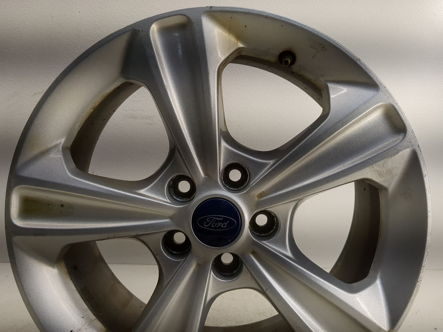 2013-2016 Ford Escape Oem Wheel Rim - Oemusedautoparts1.com