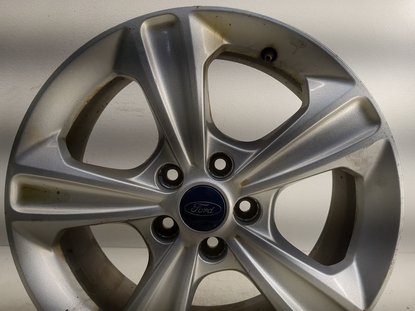 2013-2016 Ford Escape Oem Wheel Rim - Oemusedautoparts1.com