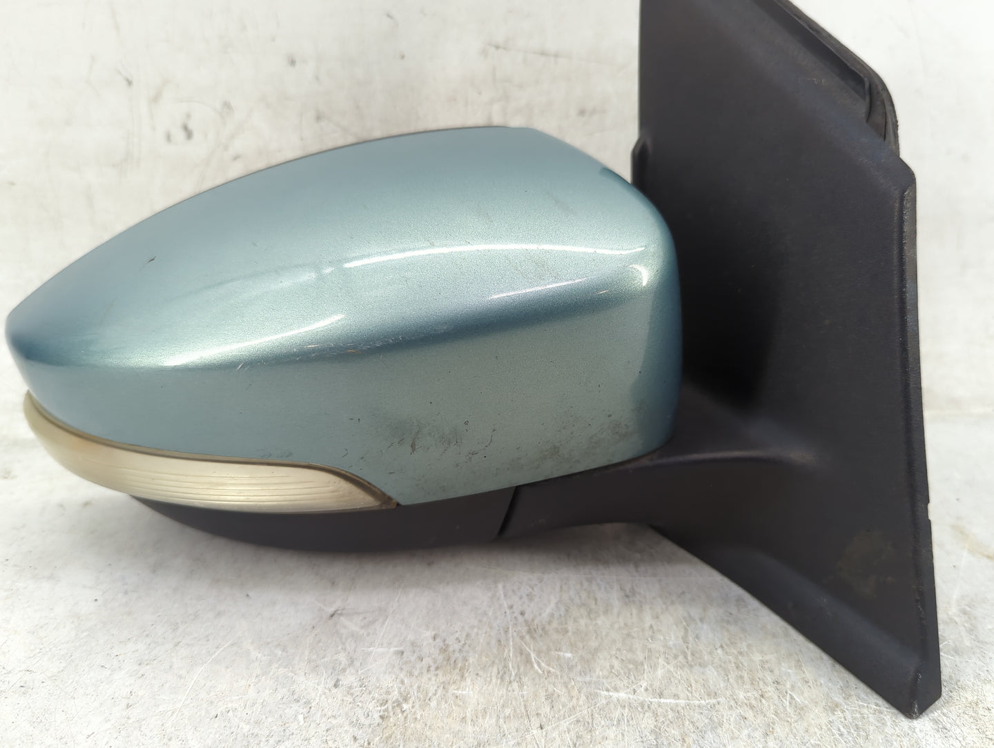 2013-2016 Ford Escape Passenger Side View Mirror - Right Door Mirror OEM Used - Oemusedautoparts1.com