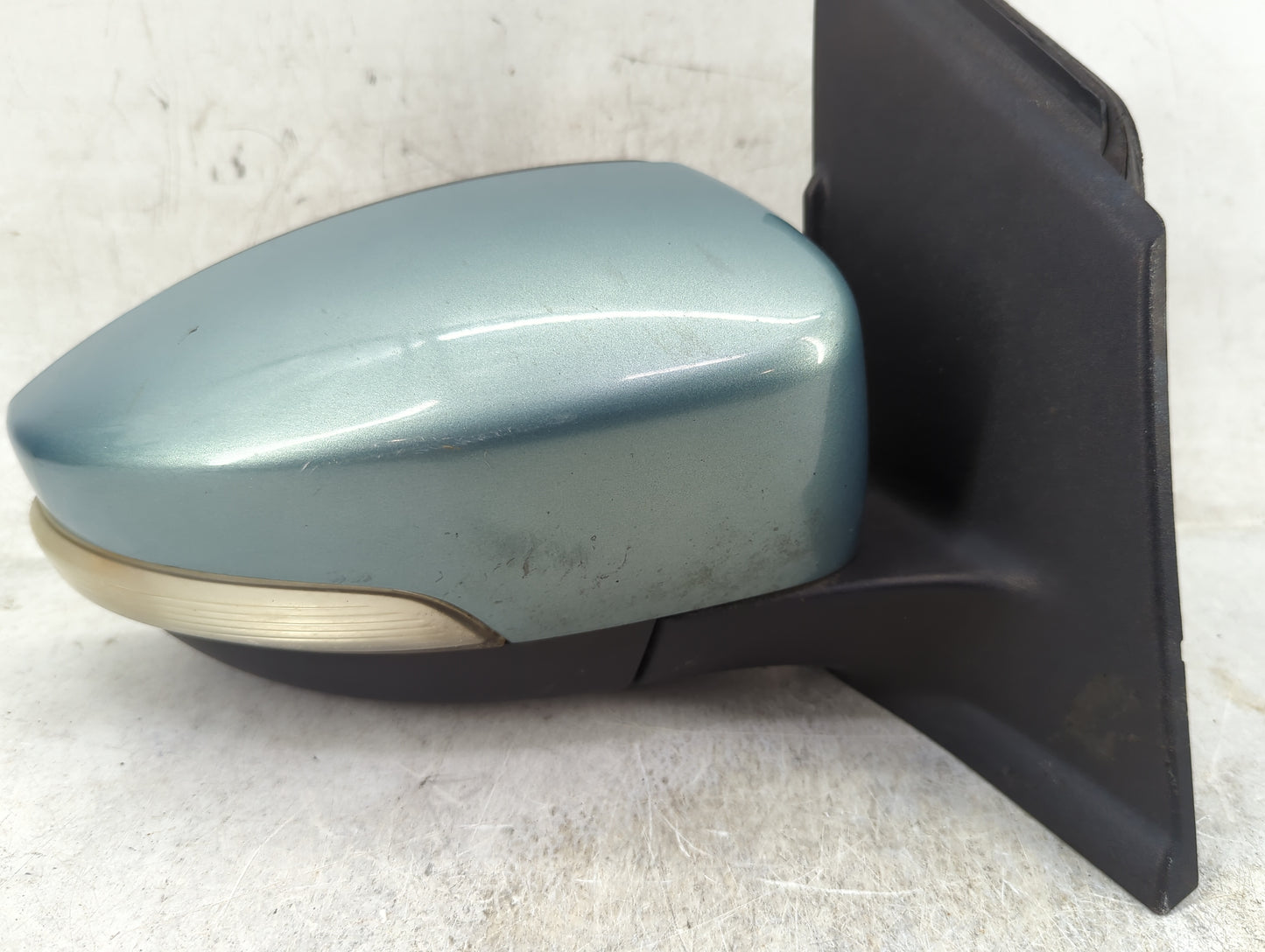 2013-2016 Ford Escape Passenger Side View Mirror - Right Door Mirror OEM Used - Oemusedautoparts1.com