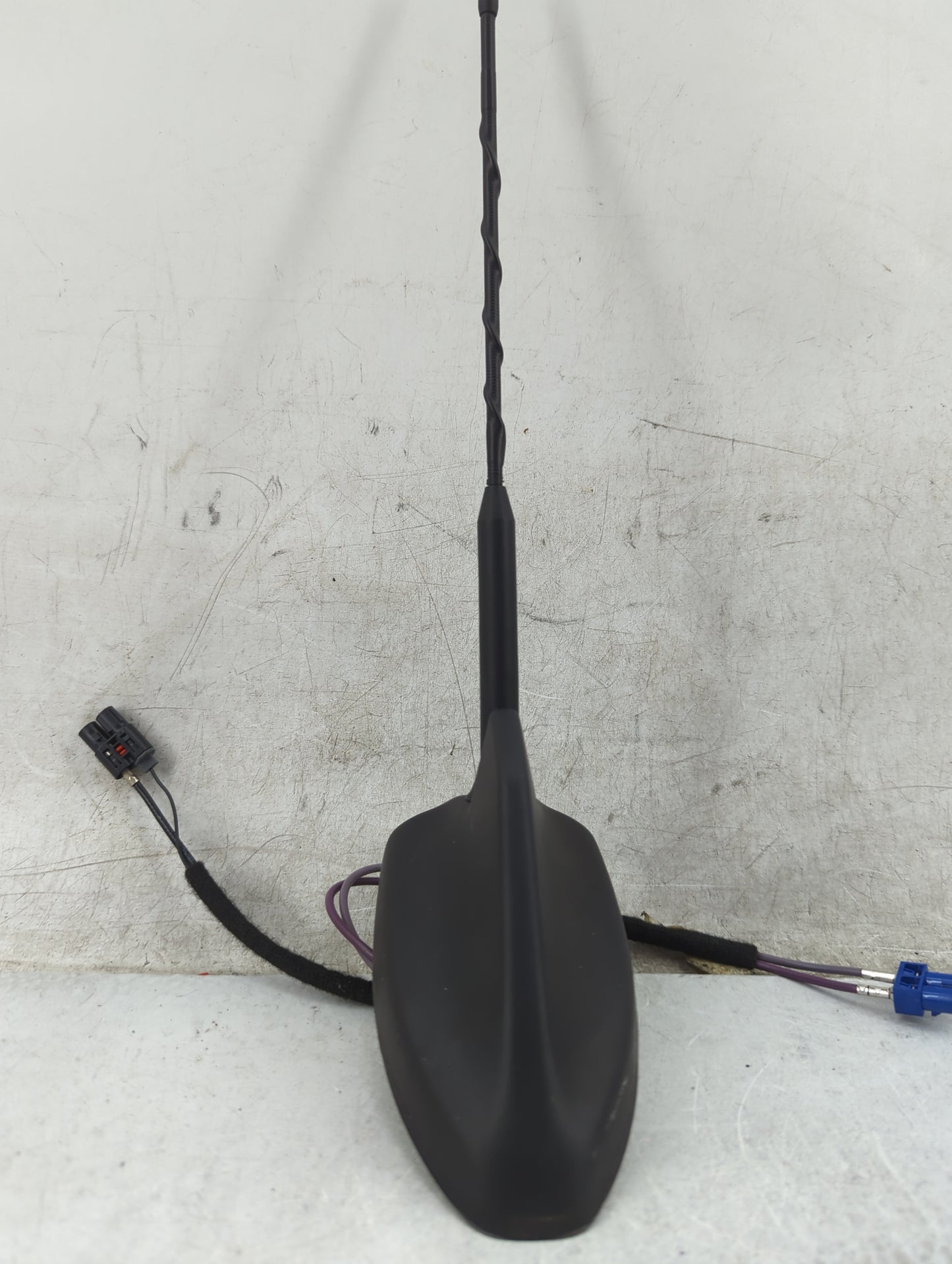 Ford Escape Antenna - Oem 1271837 - Oemusedautoparts1.com