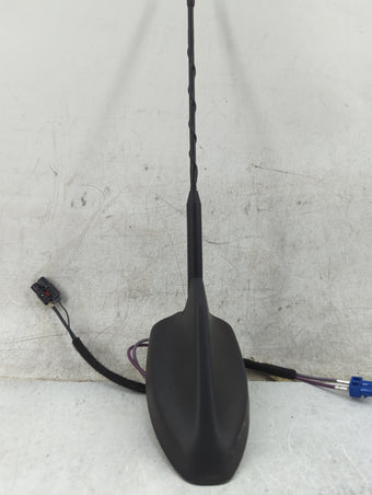 compare product Ford Escape Antenna - Oem 1271837