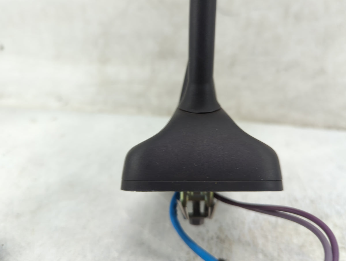 Ford Escape Antenna - Oem 1271837 - Oemusedautoparts1.com