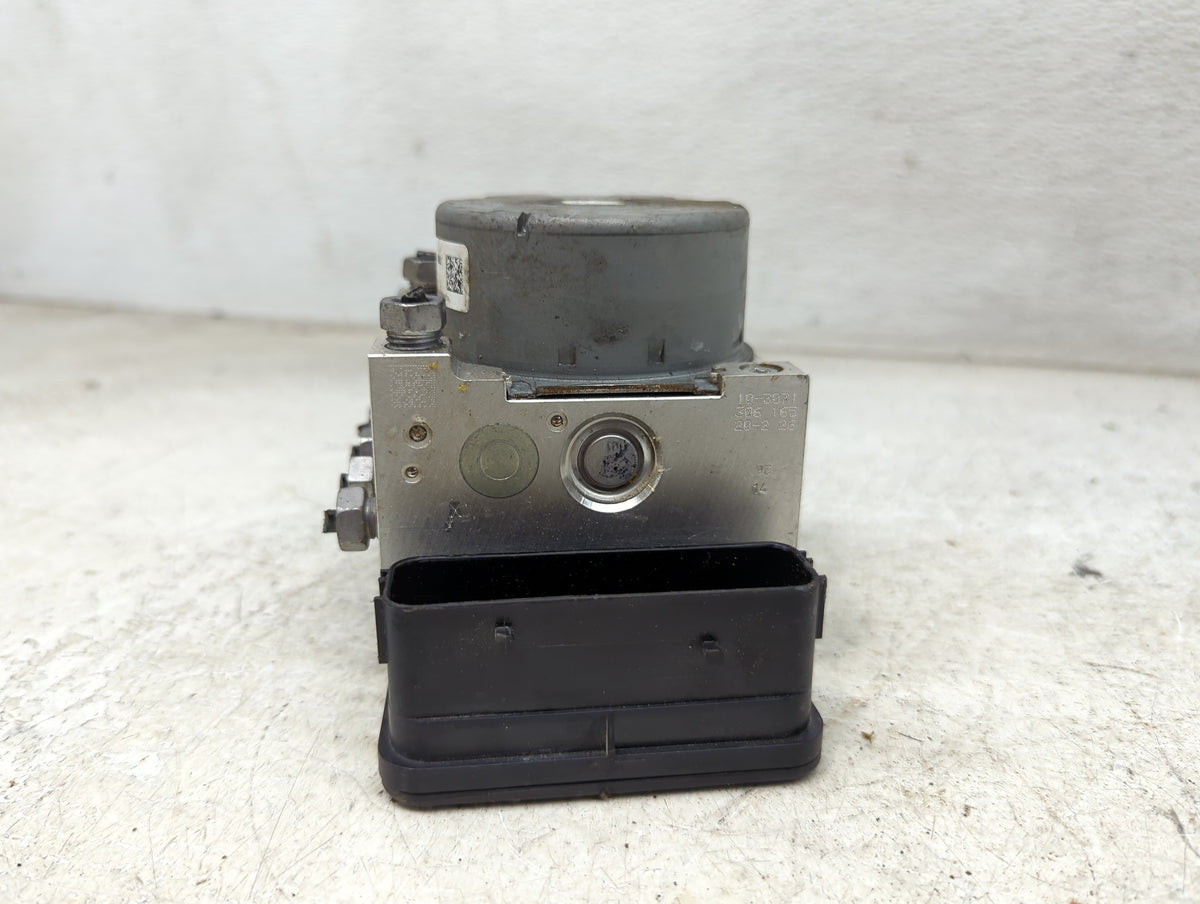 2017-2019 Ford Escape Anti-Lock Brake ABS Pump Module Actuator OEM Fits Fits 2017 2018 2019 OEM Used Auto Parts - Oemusedaut