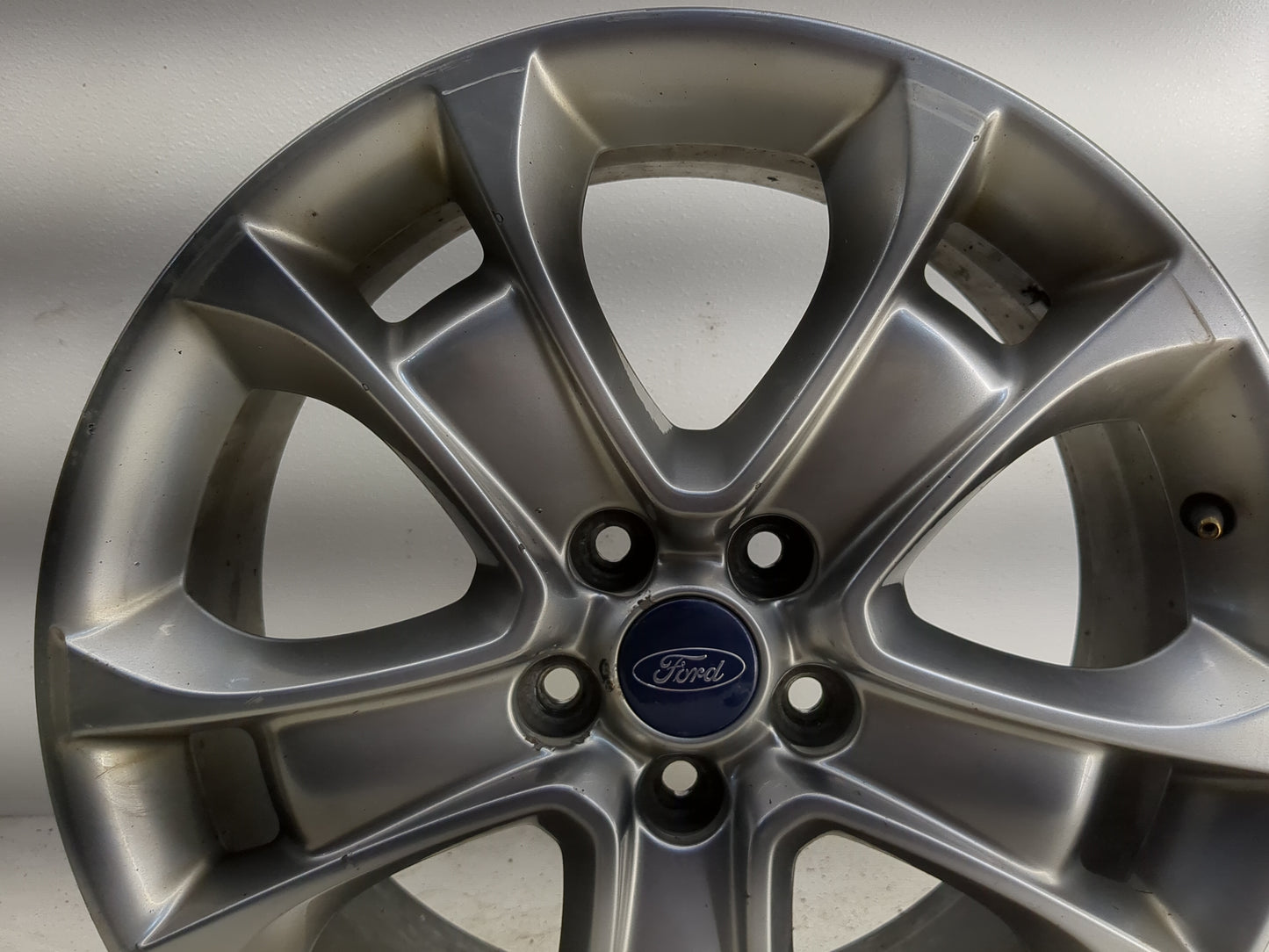 2013-2016 Ford Escape Oem Wheel Rim 1280488 - Oemusedautoparts1.com