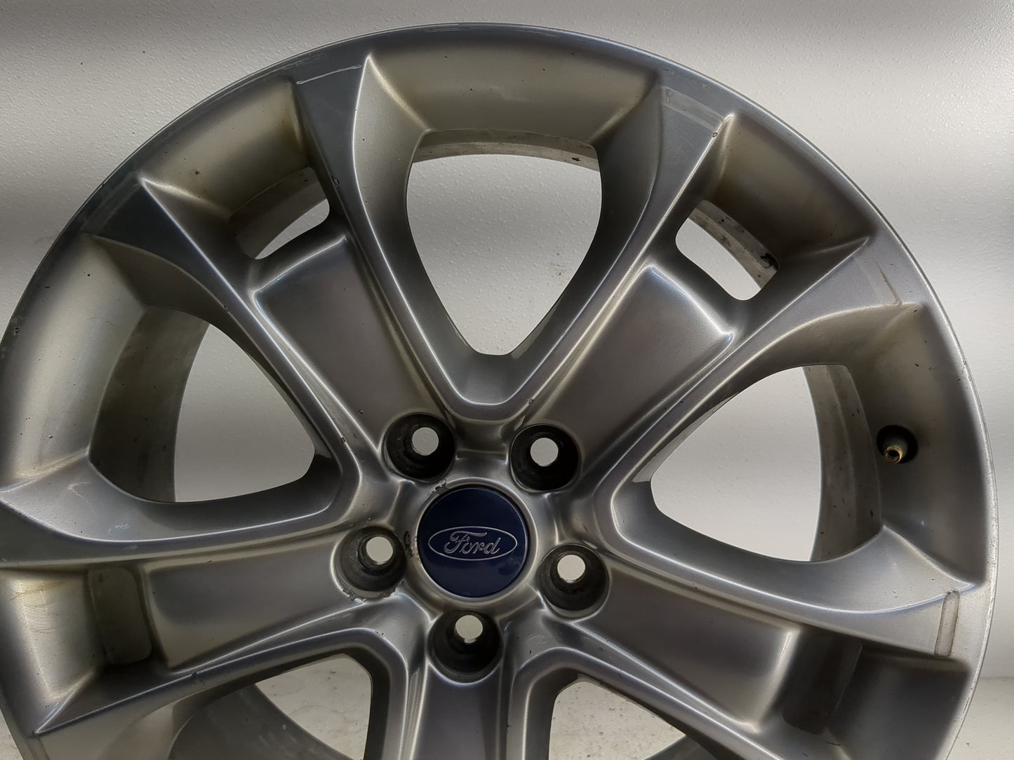 2013-2016 Ford Escape Oem Wheel Rim 1280488 - Oemusedautoparts1.com