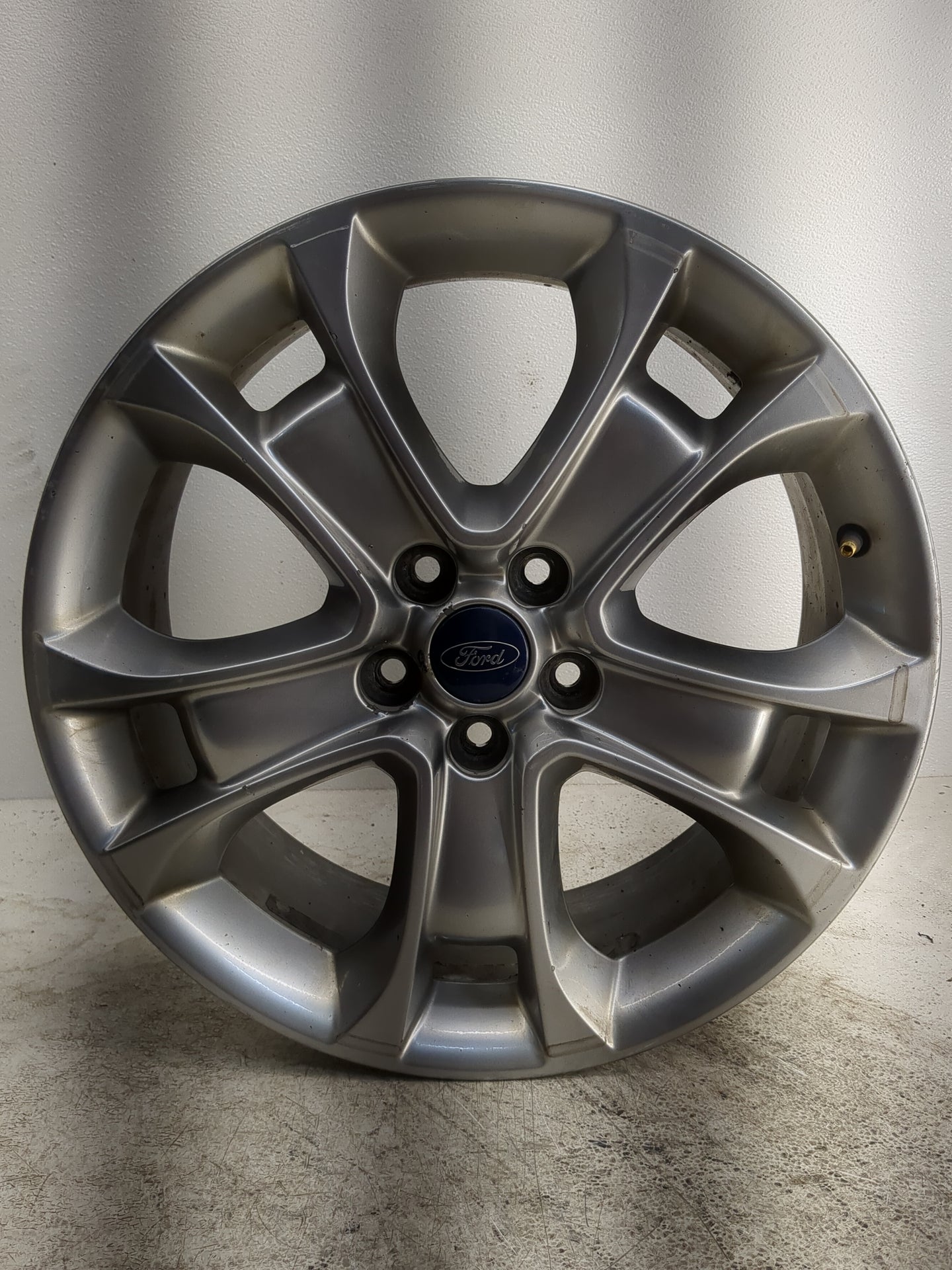 2013-2016 Ford Escape Oem Wheel Rim 1280488 - Oemusedautoparts1.com